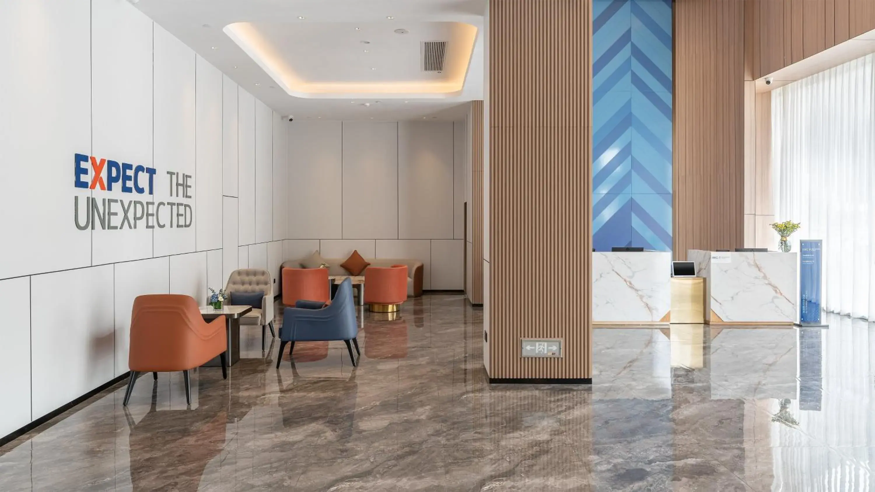 Property building in Holiday Inn Express Nanning Convention&Exhibition Property building in Holiday Inn Express Nanning Convention&Exhibition