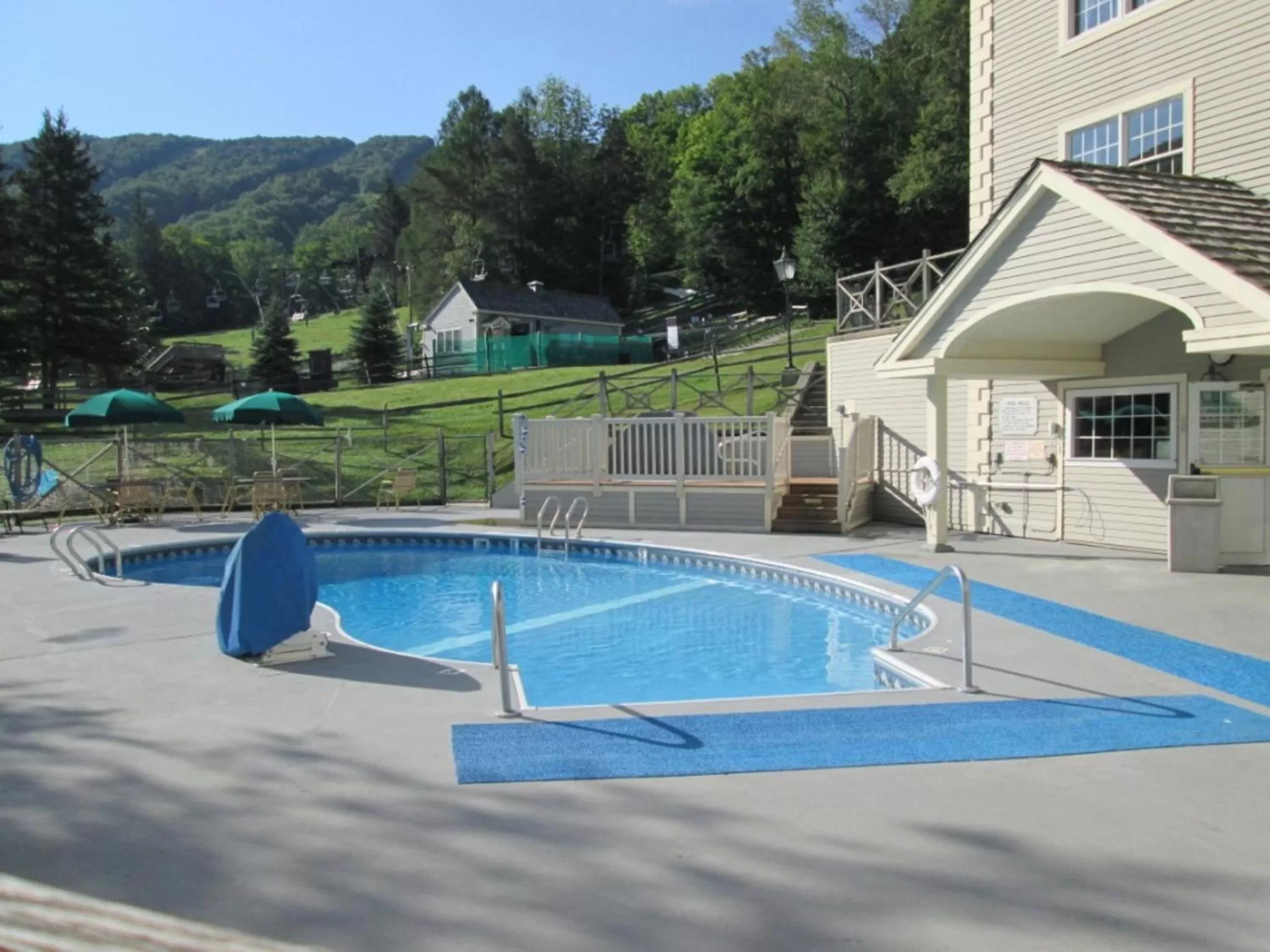 Swimming pool in Jiminy Peak Mountain Resort