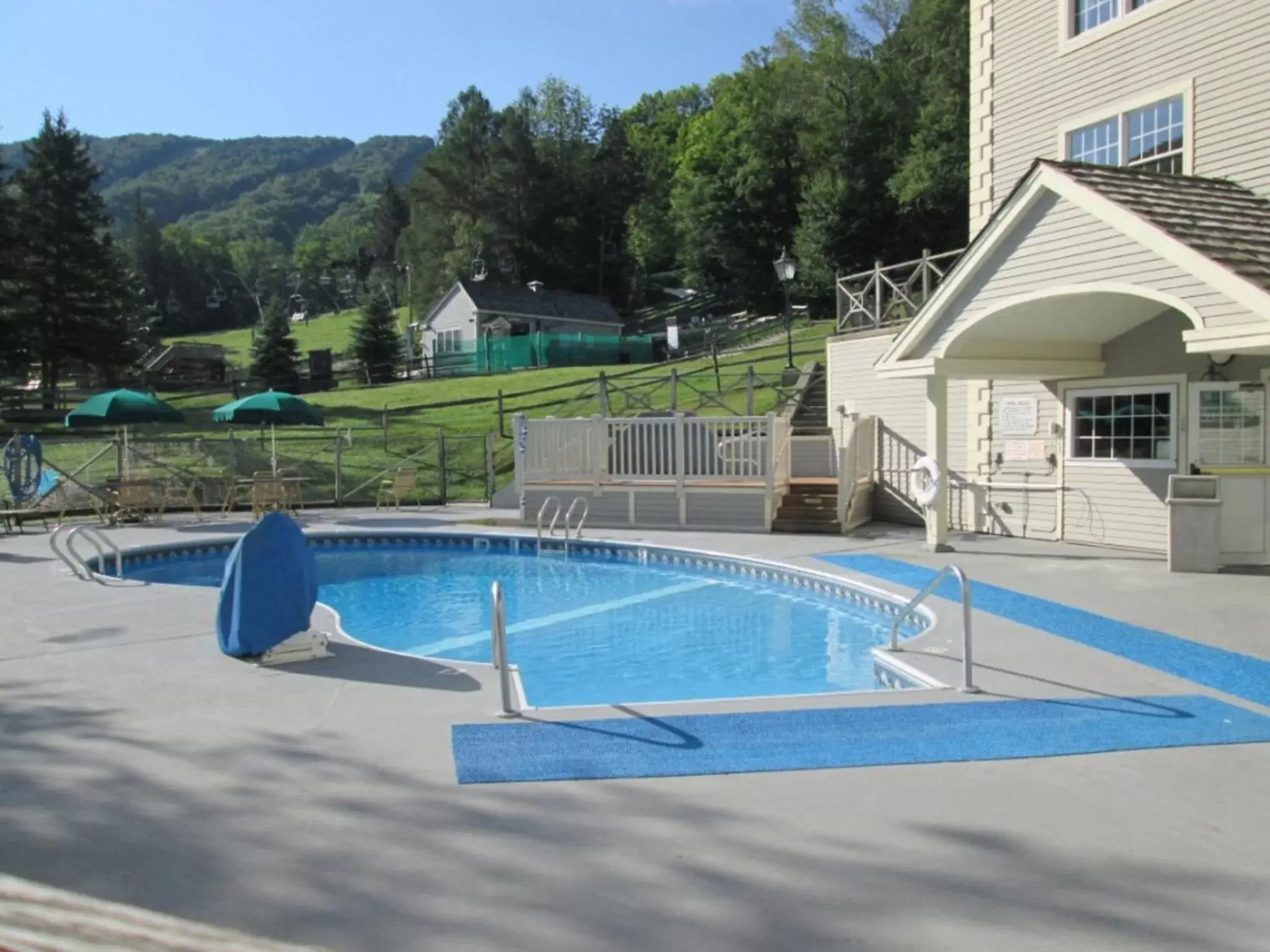 Swimming pool in Jiminy Peak Mountain Resort Swimming pool in Jiminy Peak Mountain Resort