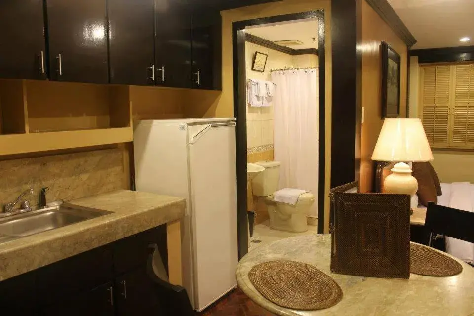 Bathroom in Lourdes Suites