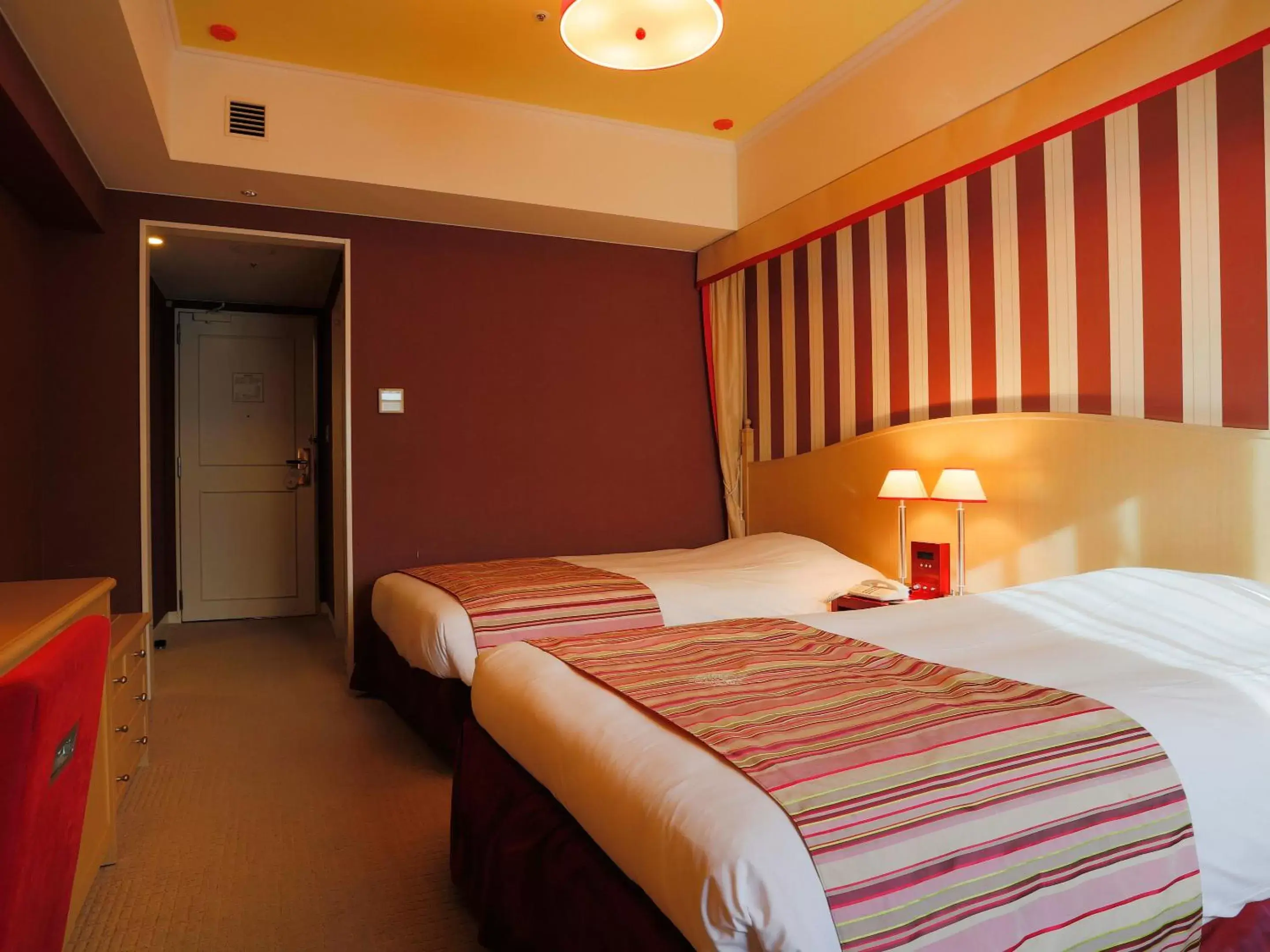 Photo of the whole room, Bed in Hotel Monterey Kyoto Photo of the whole room, Bed in Hotel Monterey Kyoto