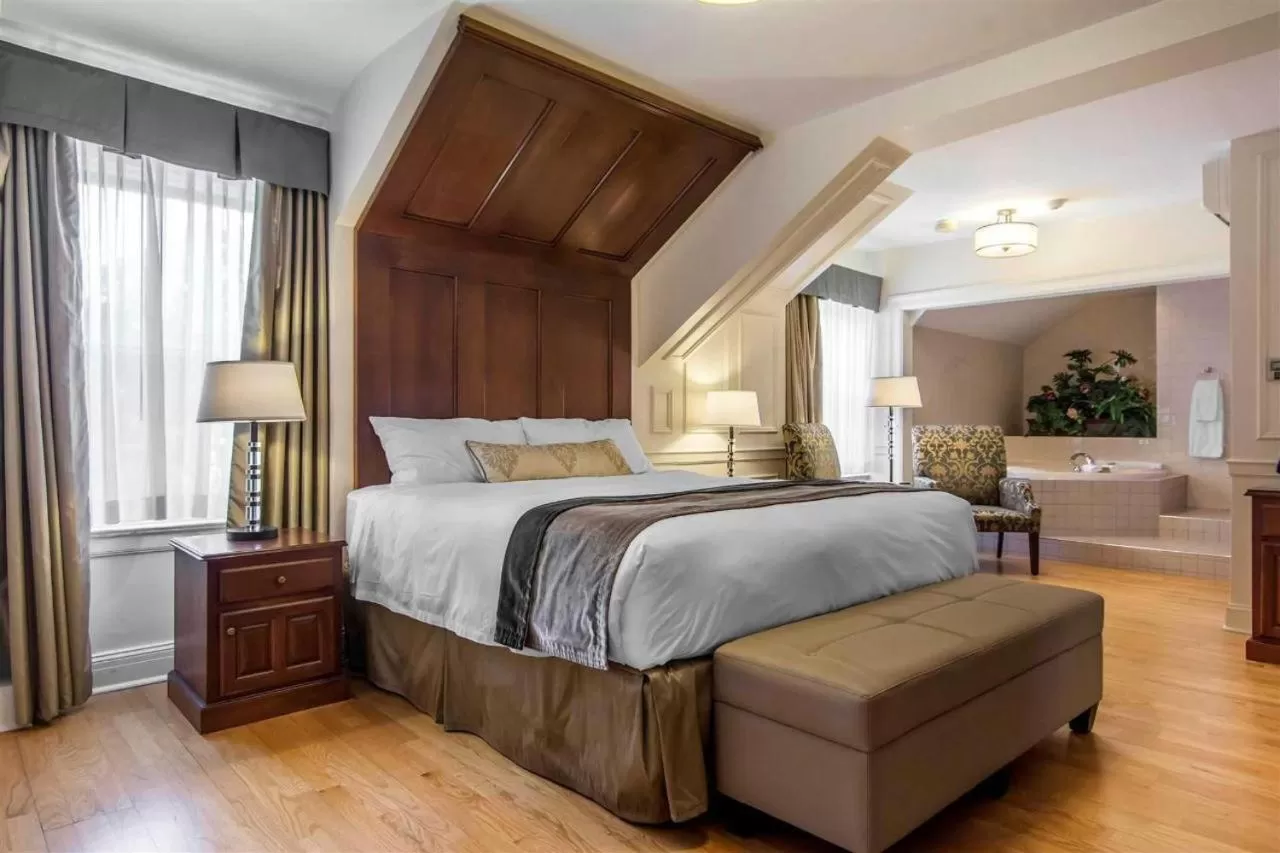 Bed in Digby Pines Golf Resort and Spa