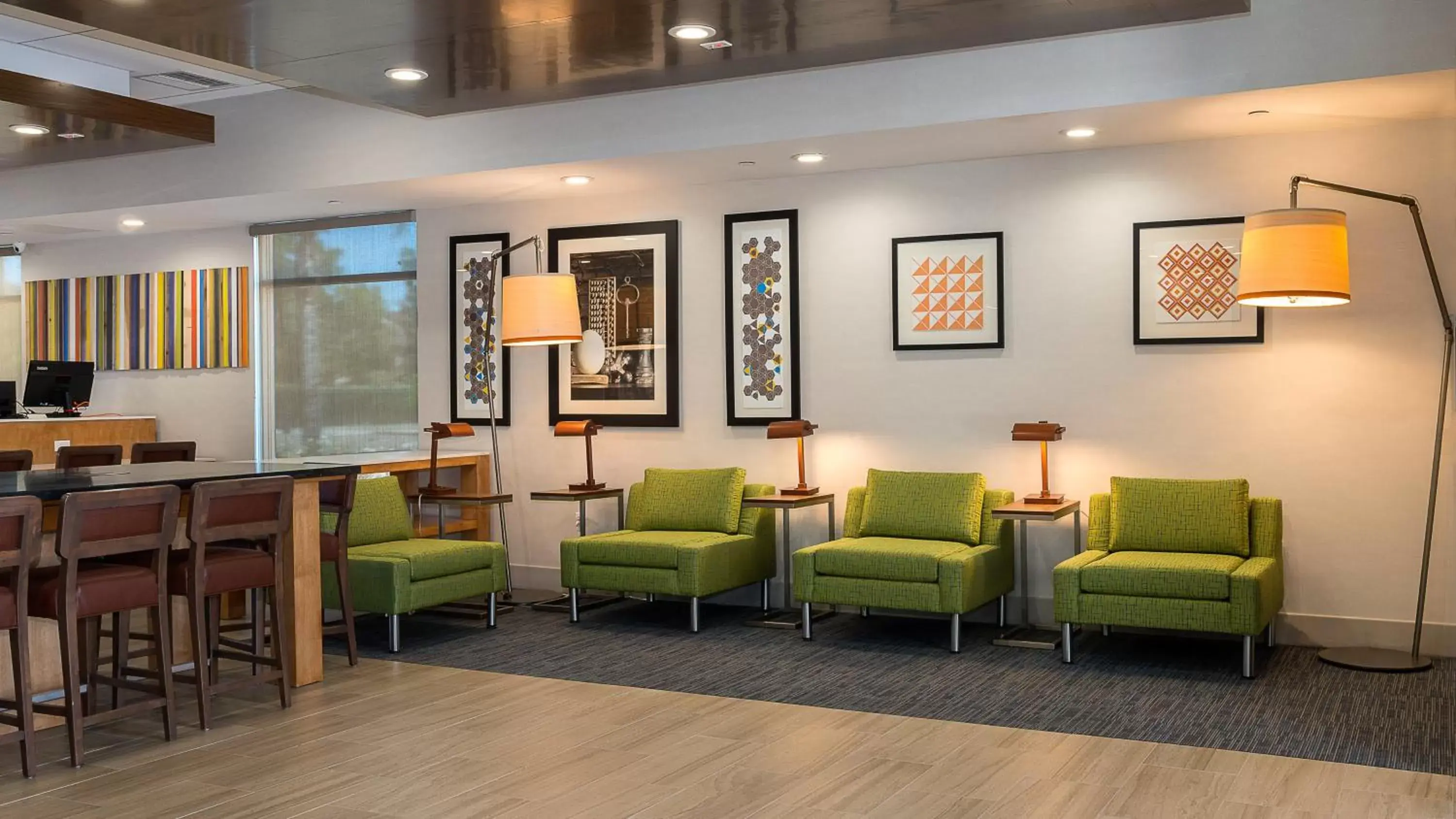 Property building in Holiday Inn Express Fullerton-Anaheim by IHG Property building in Holiday Inn Express Fullerton-Anaheim by IHG