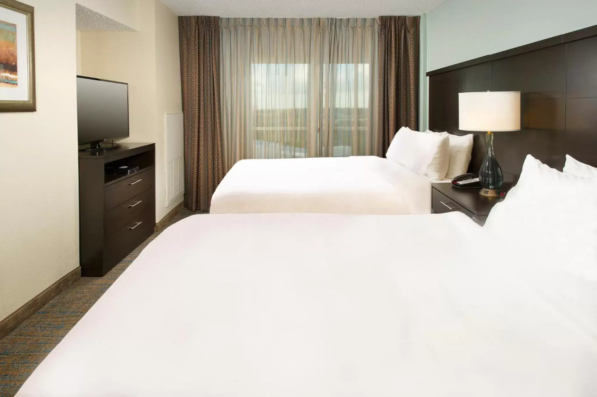 Photo of the whole room, Bed in Staybridge Suites Nashville SE - Murfreesboro, an IHG Hotel