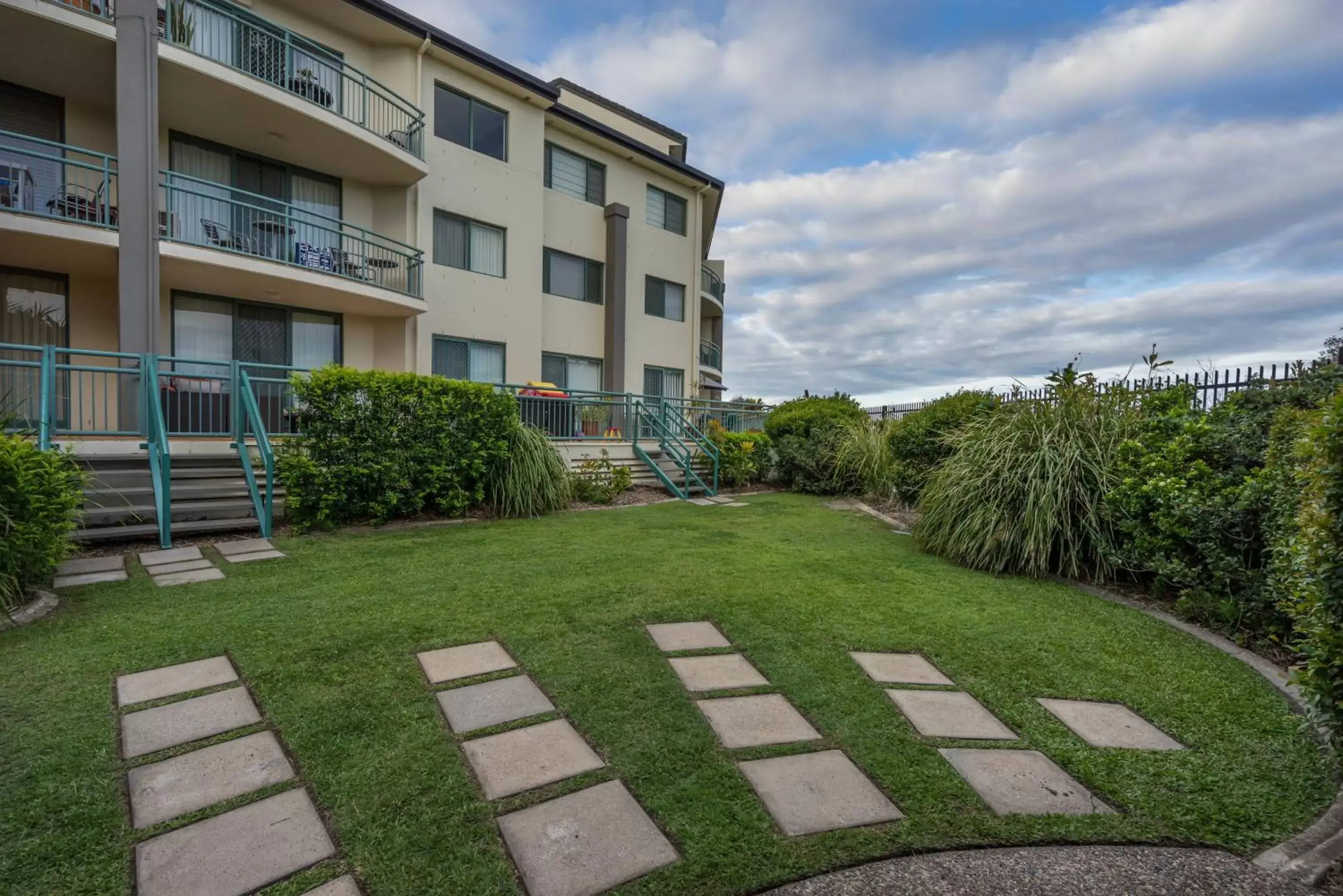 Property Building in Currumbin Sands On The Beach