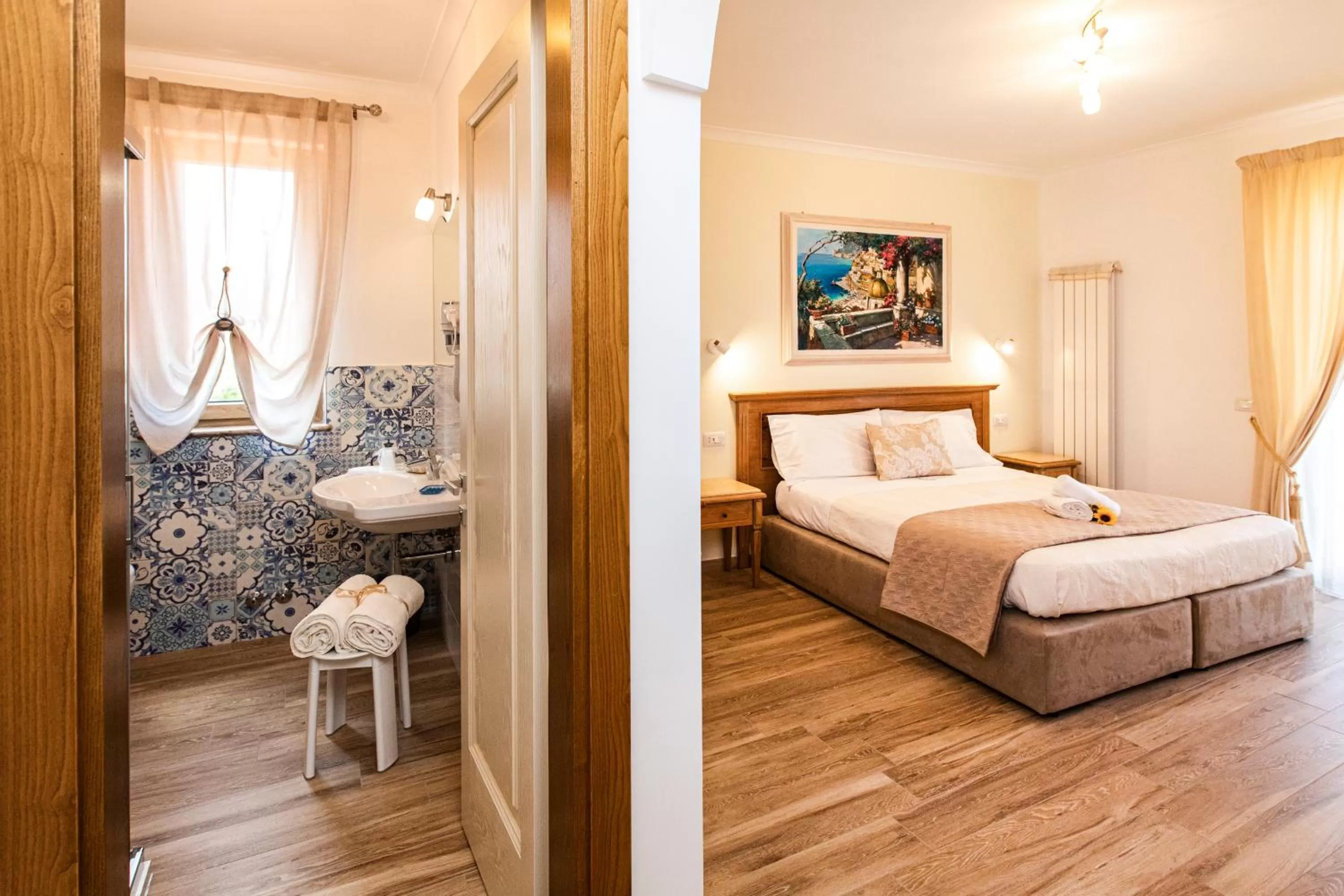 Bathroom, Bed in Al Chiaro di Luna