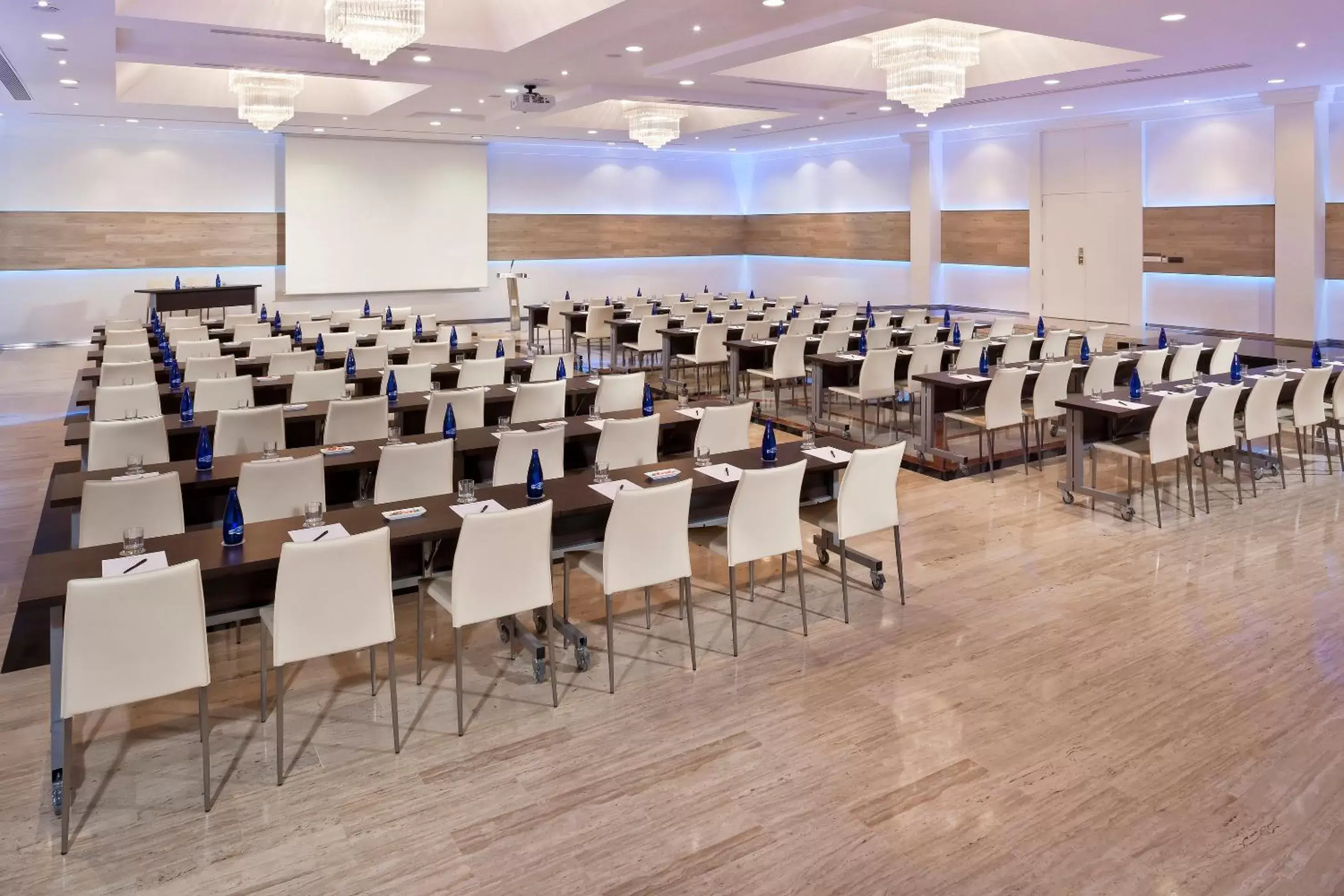 Meeting/conference room in Melia Sevilla