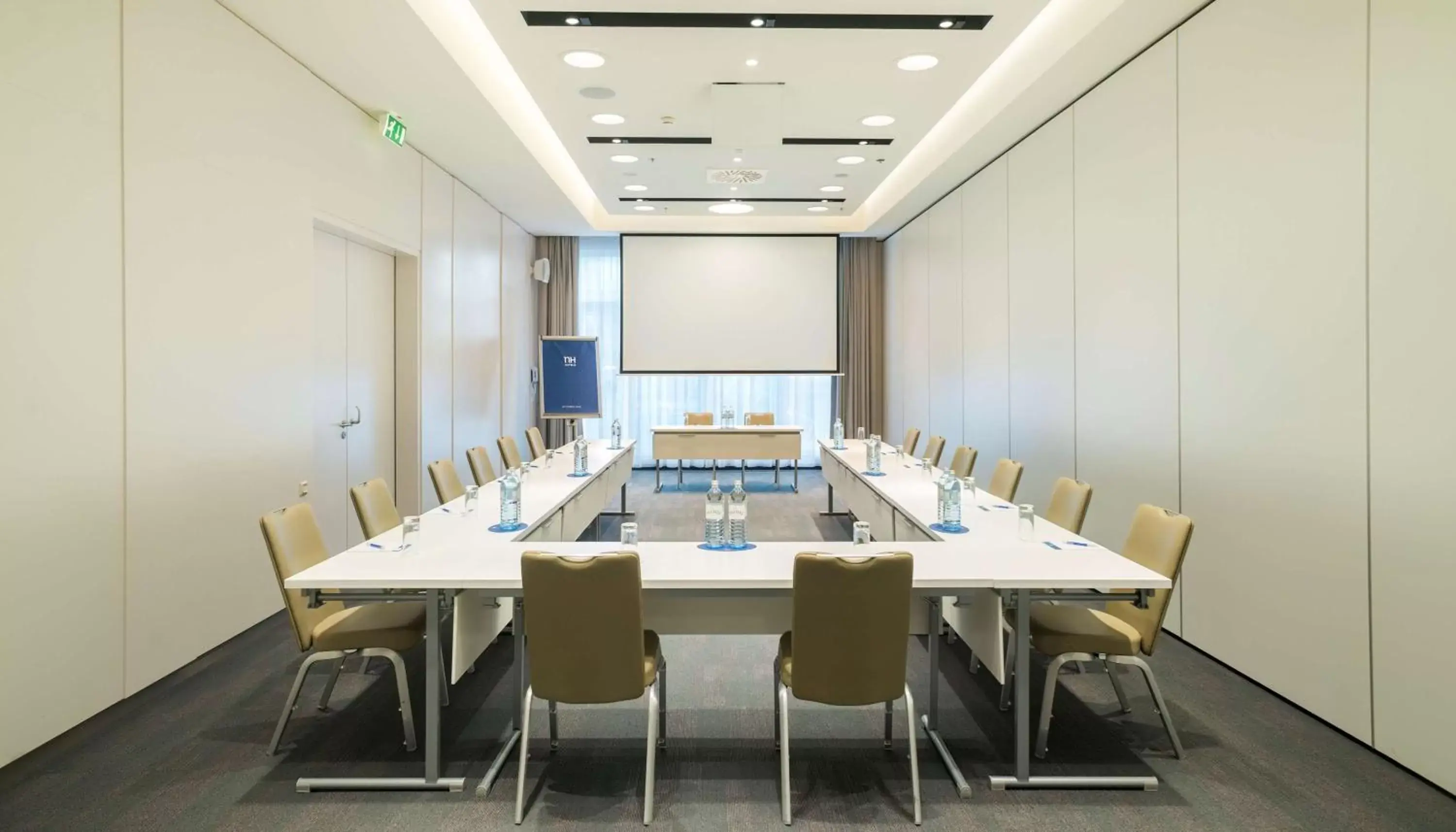 Meeting/conference room in NH Danube City