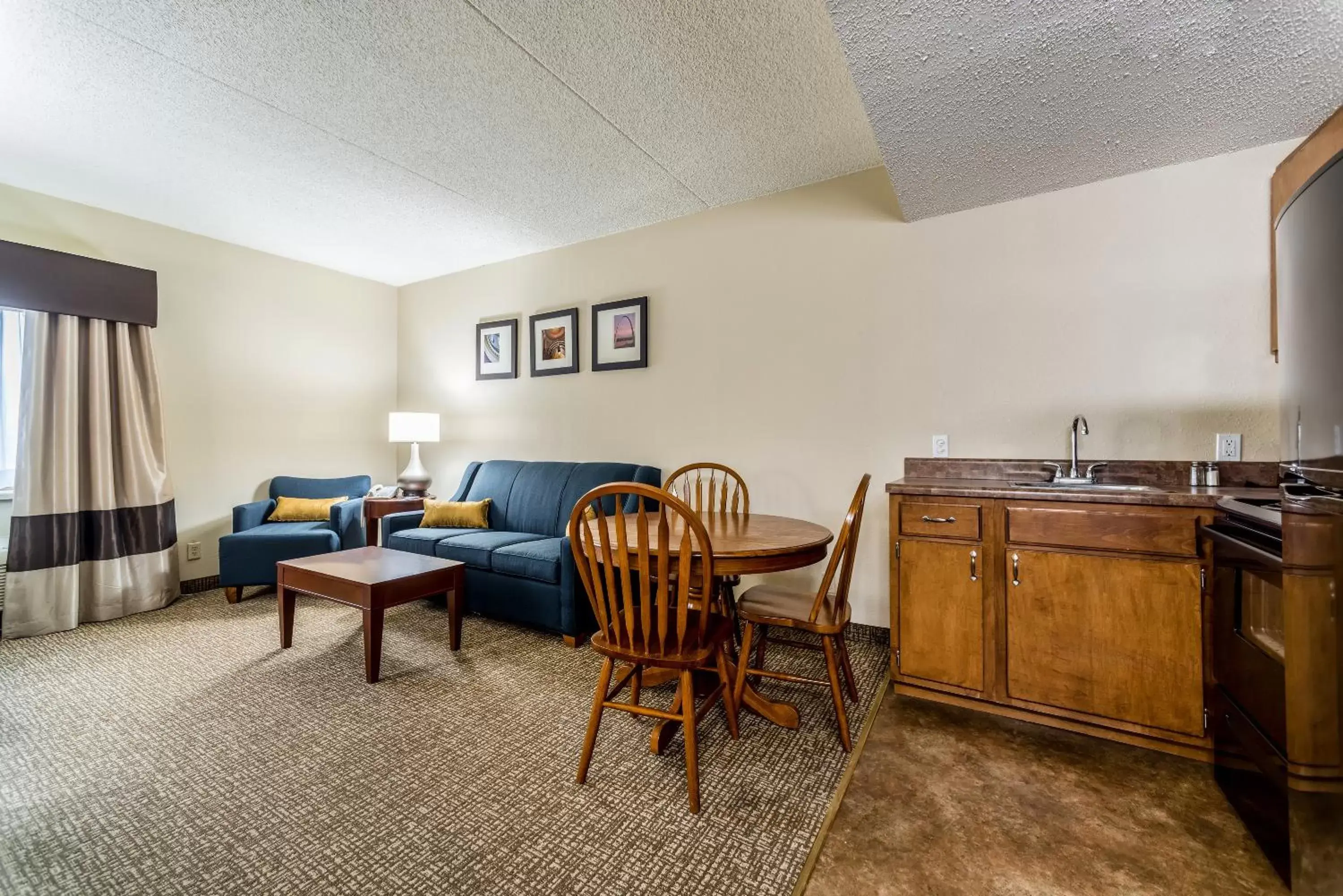 Living room in Comfort Inn Festus-St Louis South Living room in Comfort Inn Festus-St Louis South