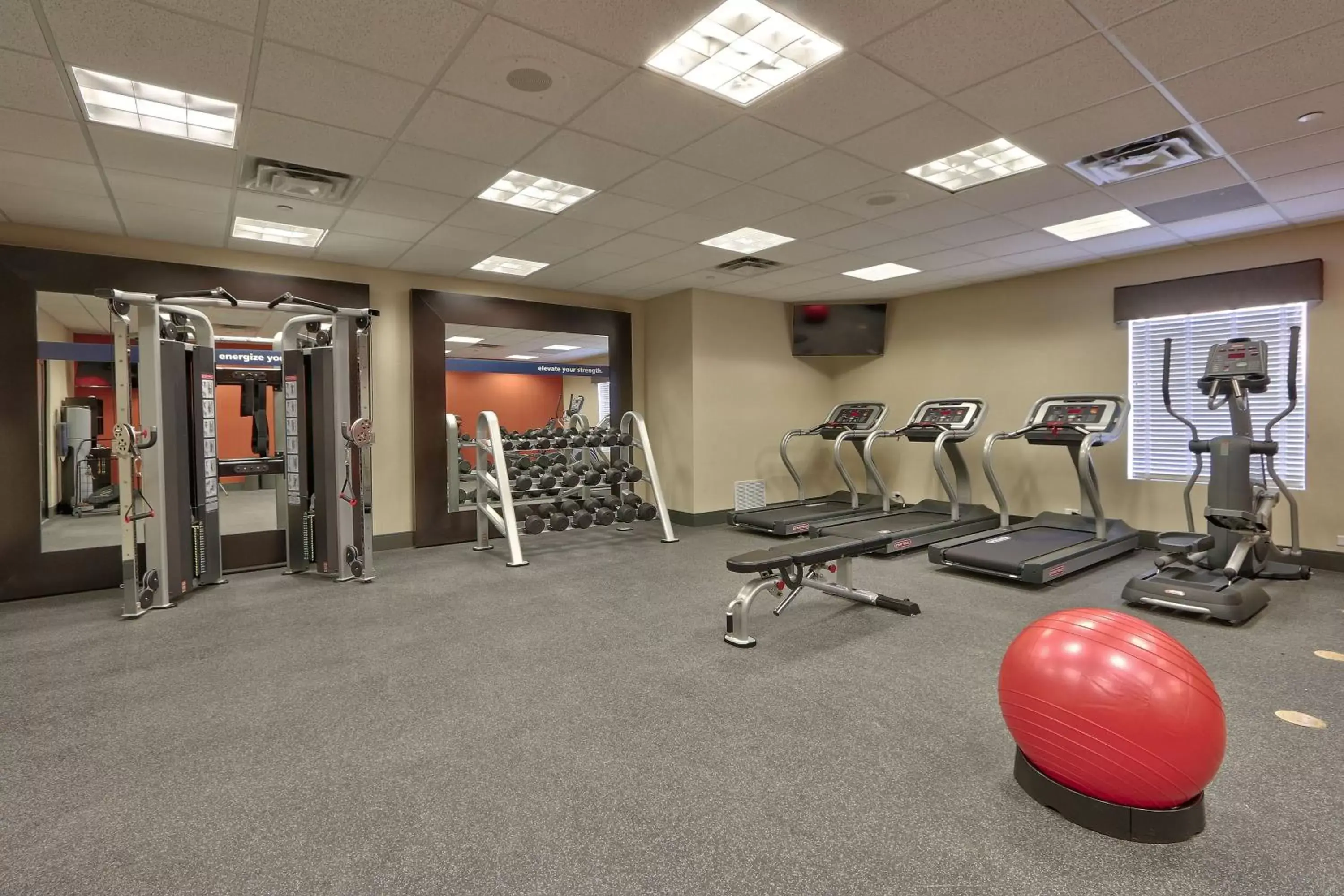 Fitness centre/facilities, Fitness Center/Facilities in Hampton Inn & Suites Albuquerque Airport