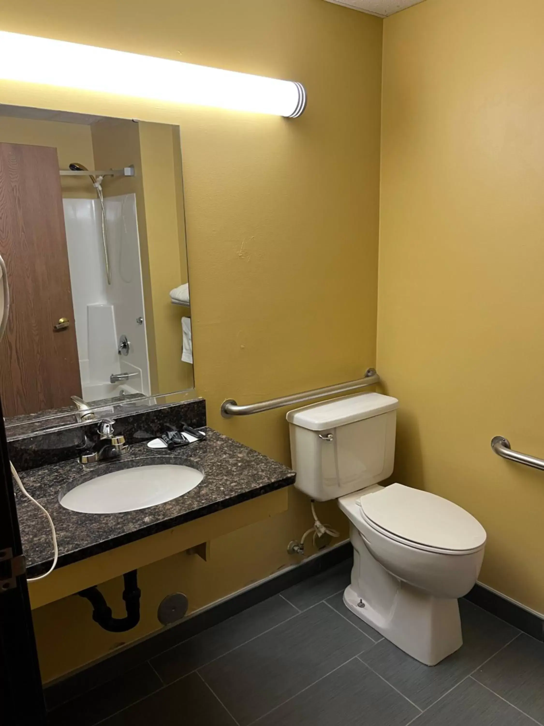 Bathroom in Super 8 by Wyndham Red Wing