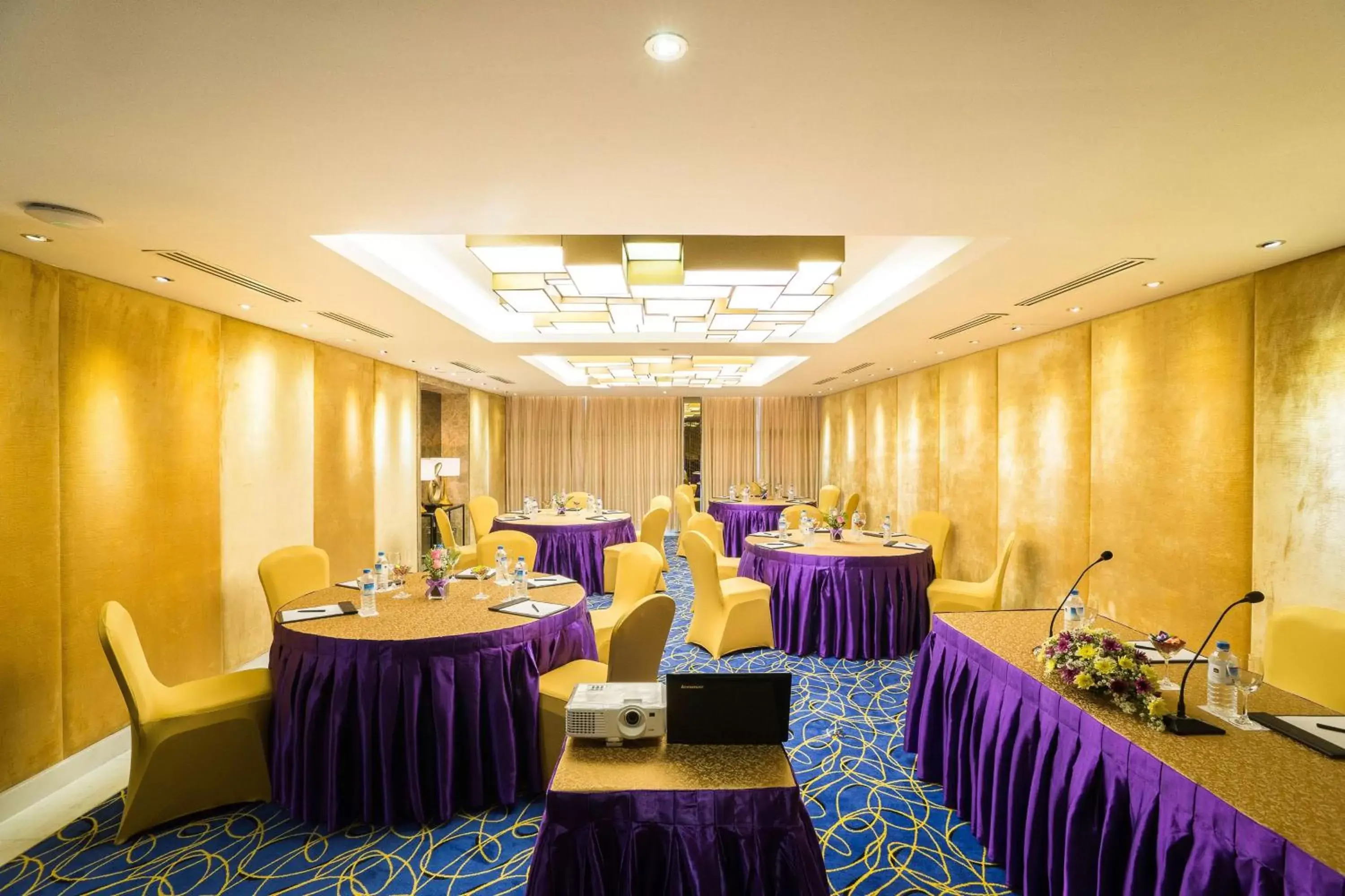 Meeting/conference room, Banquet Facilities in Best Western Chinatown Hotel