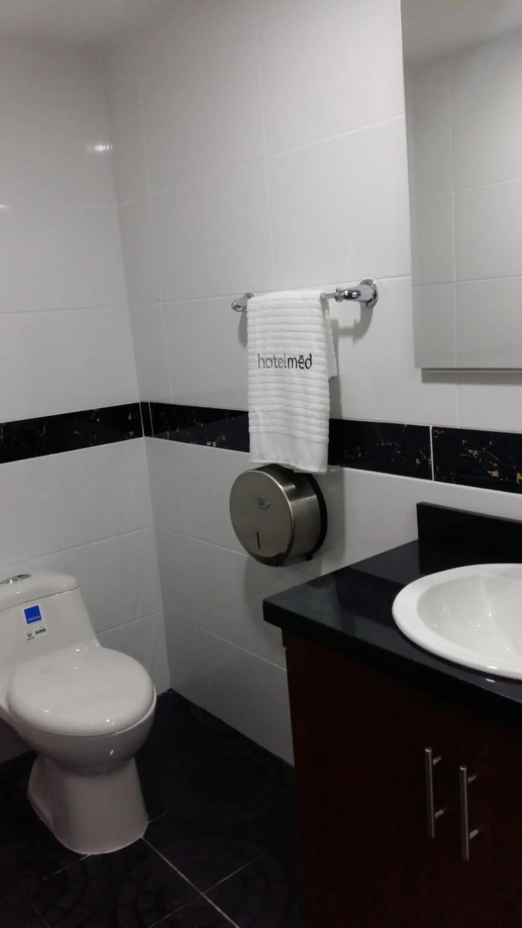 Bathroom in Hotel Med Estadio