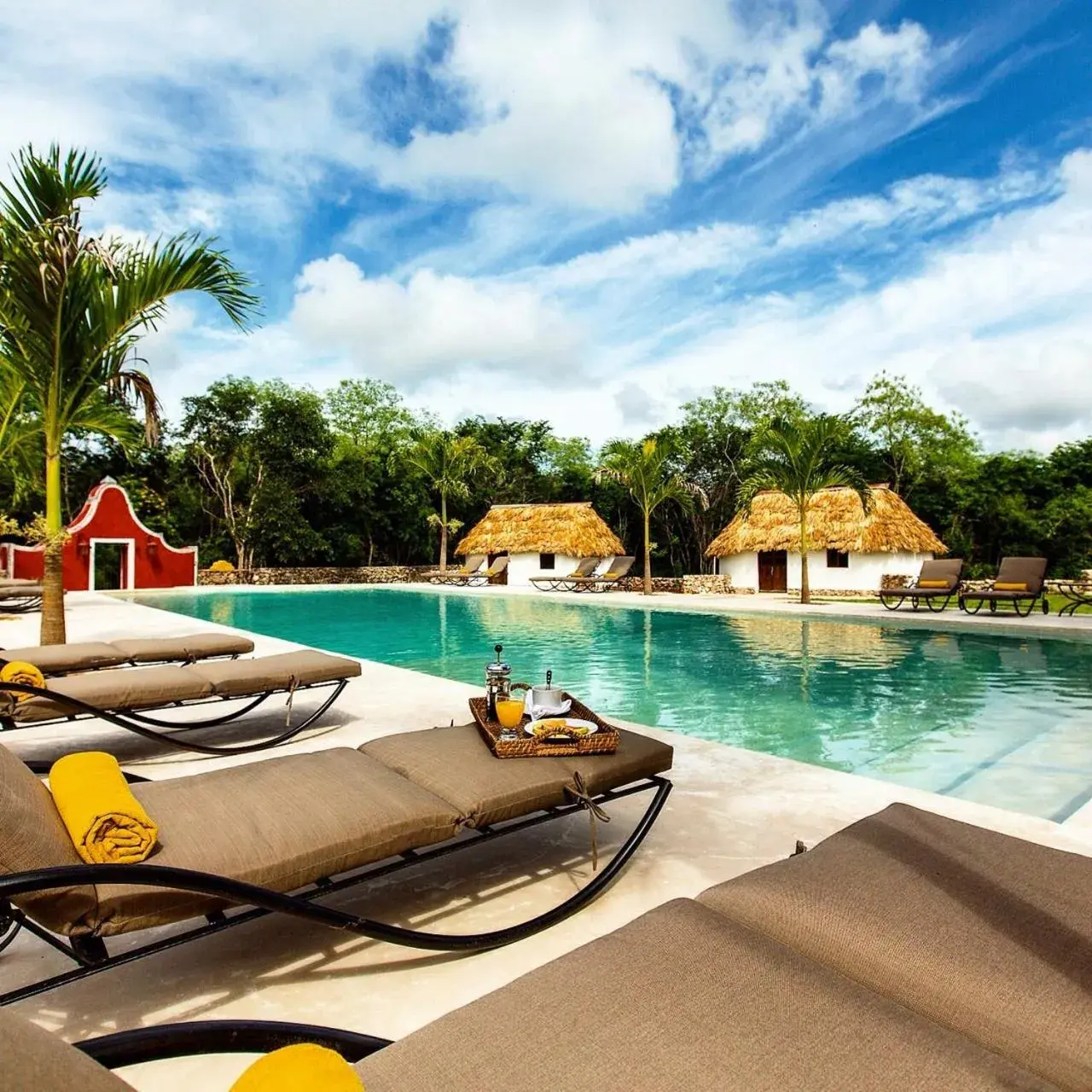 Swimming Pool in Hotel Hacienda Ticum