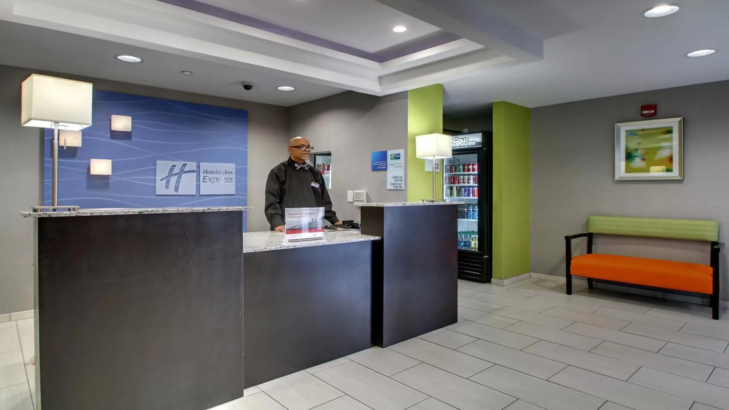 Property building, Lobby/Reception in Holiday Inn Express & Suites Jackson Downtown - Coliseum, an IHG Hotel