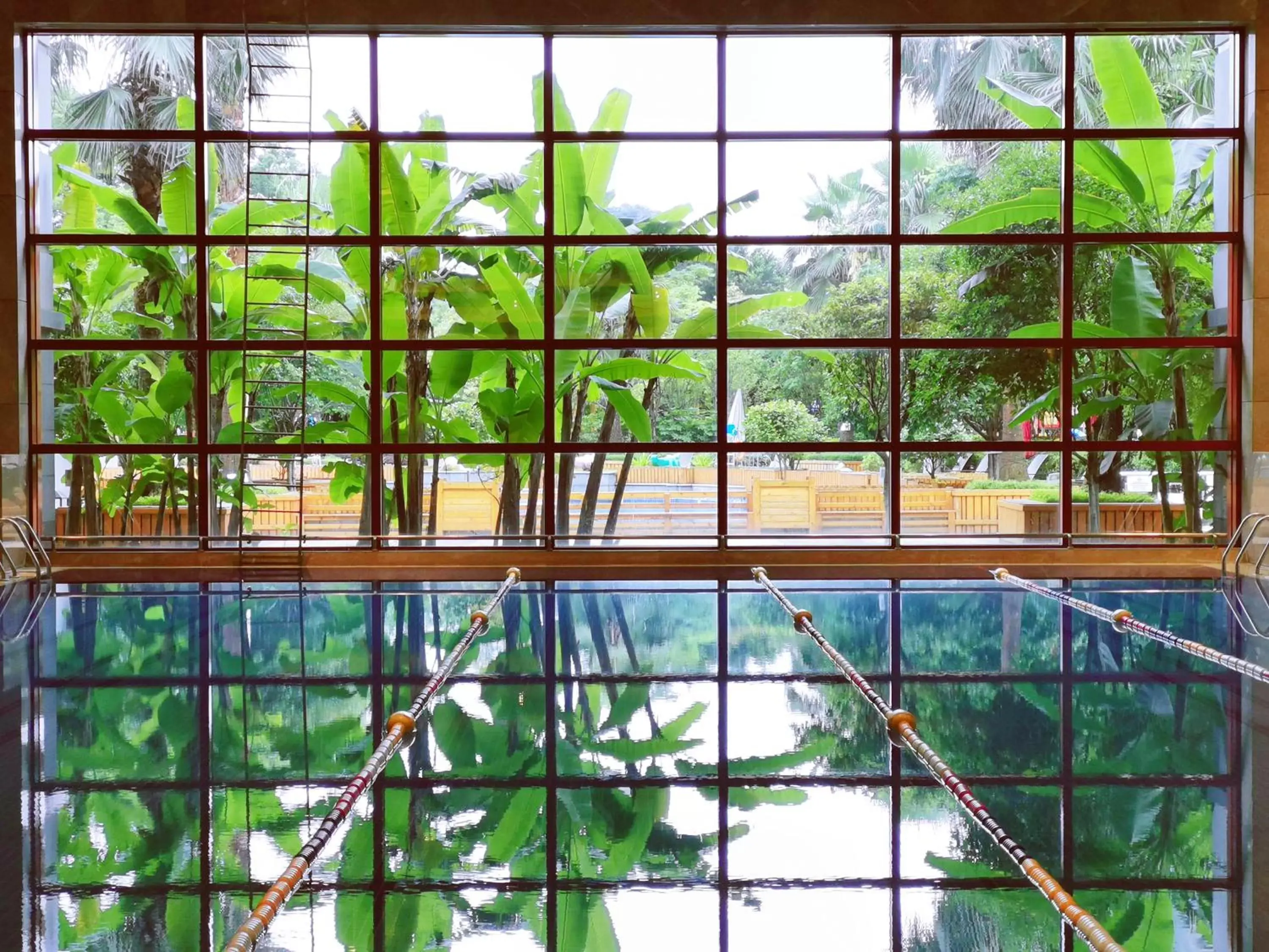 Swimming pool, Pool View in Shangri-La Guilin