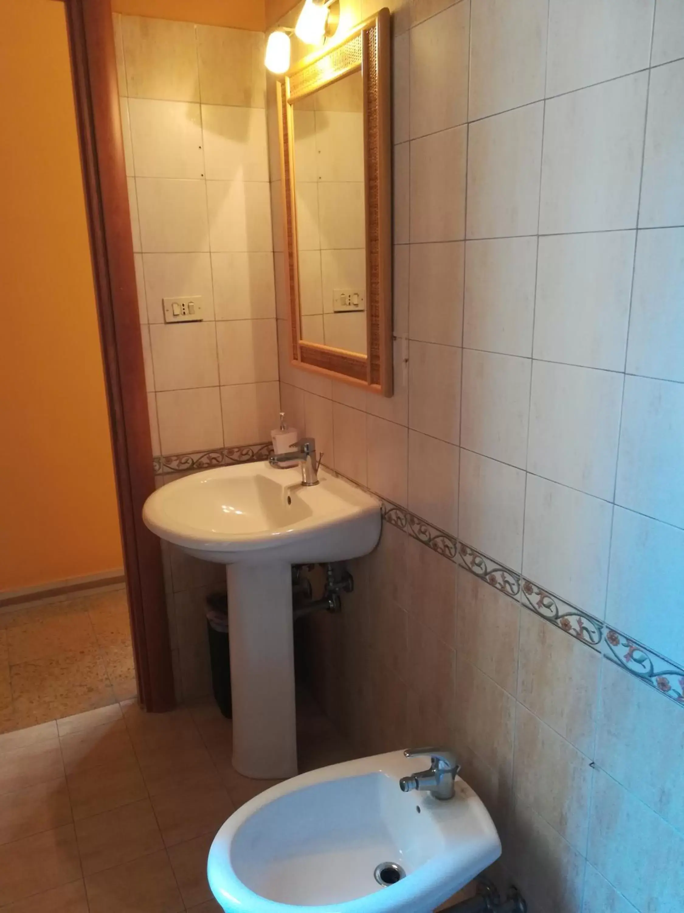 Bathroom in B&B A Due Passi dal Mare