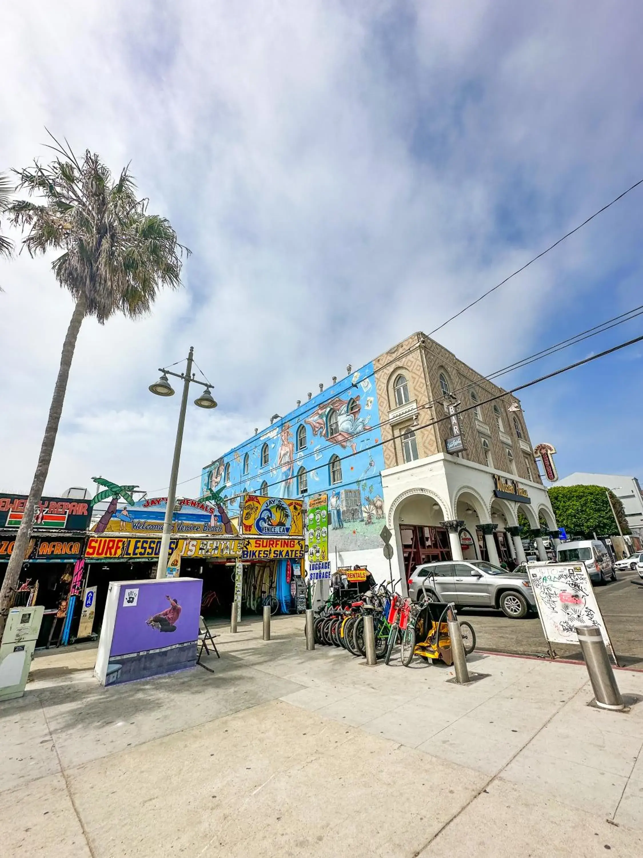 Property building in Samesun Venice Beach