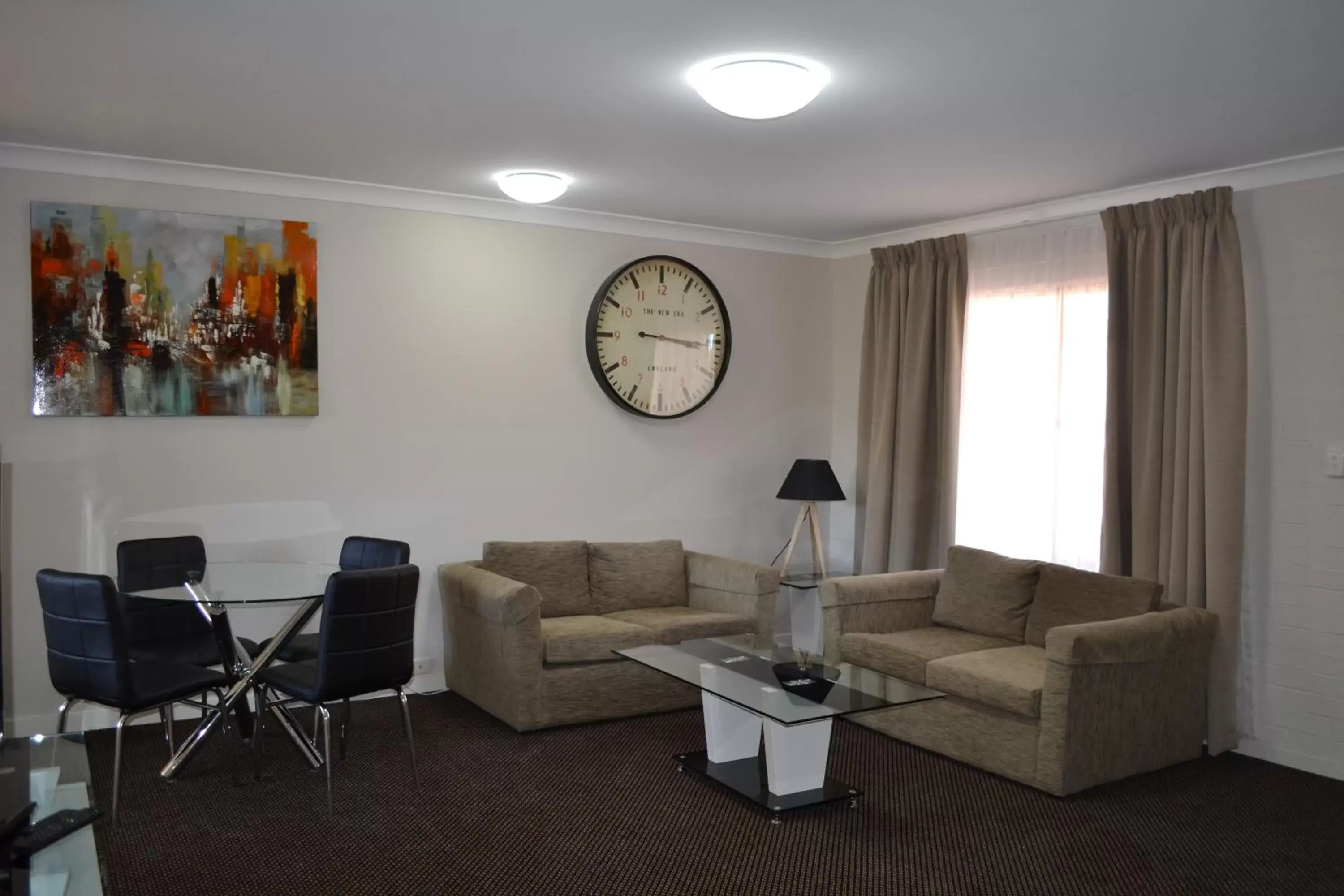 Day, Seating Area in Cattlemans Country Motor Inn & Serviced Apartments