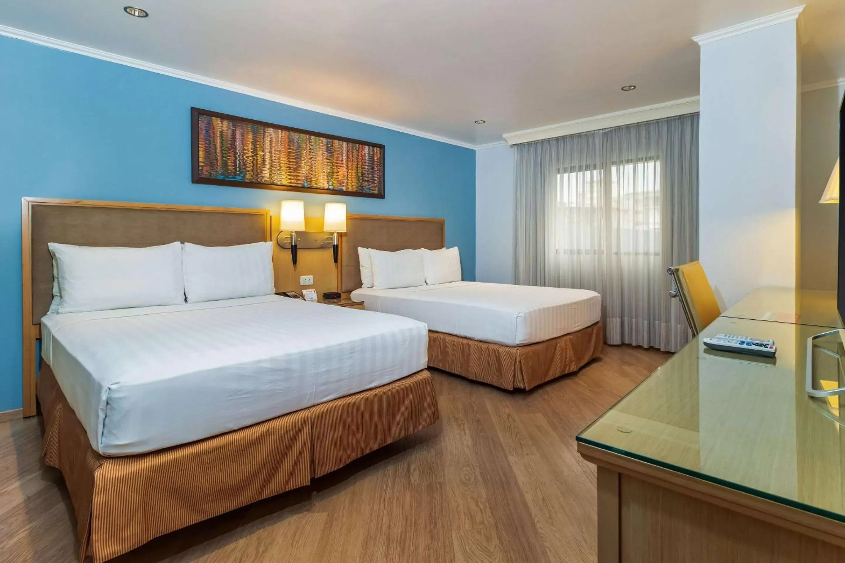 Bedroom, Bed in Grand Hotel Guayaquil, Ascend Hotel Collection