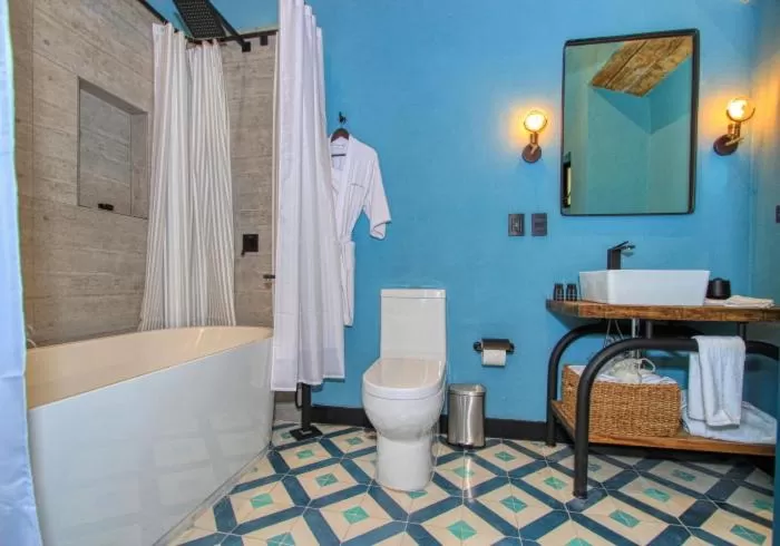 Antigua Trece Hotel Fusión