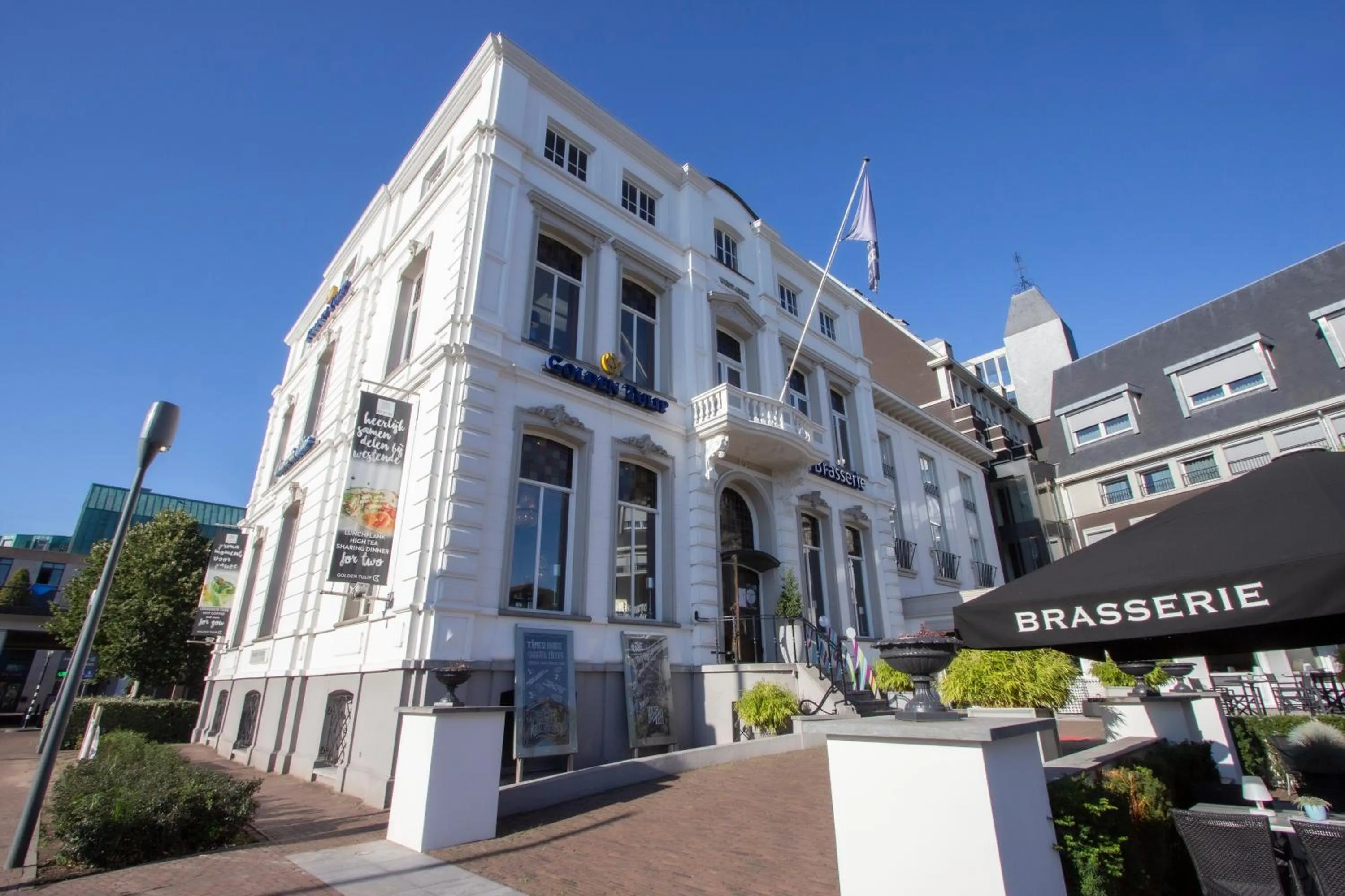 Property building in Golden Tulip West Ende