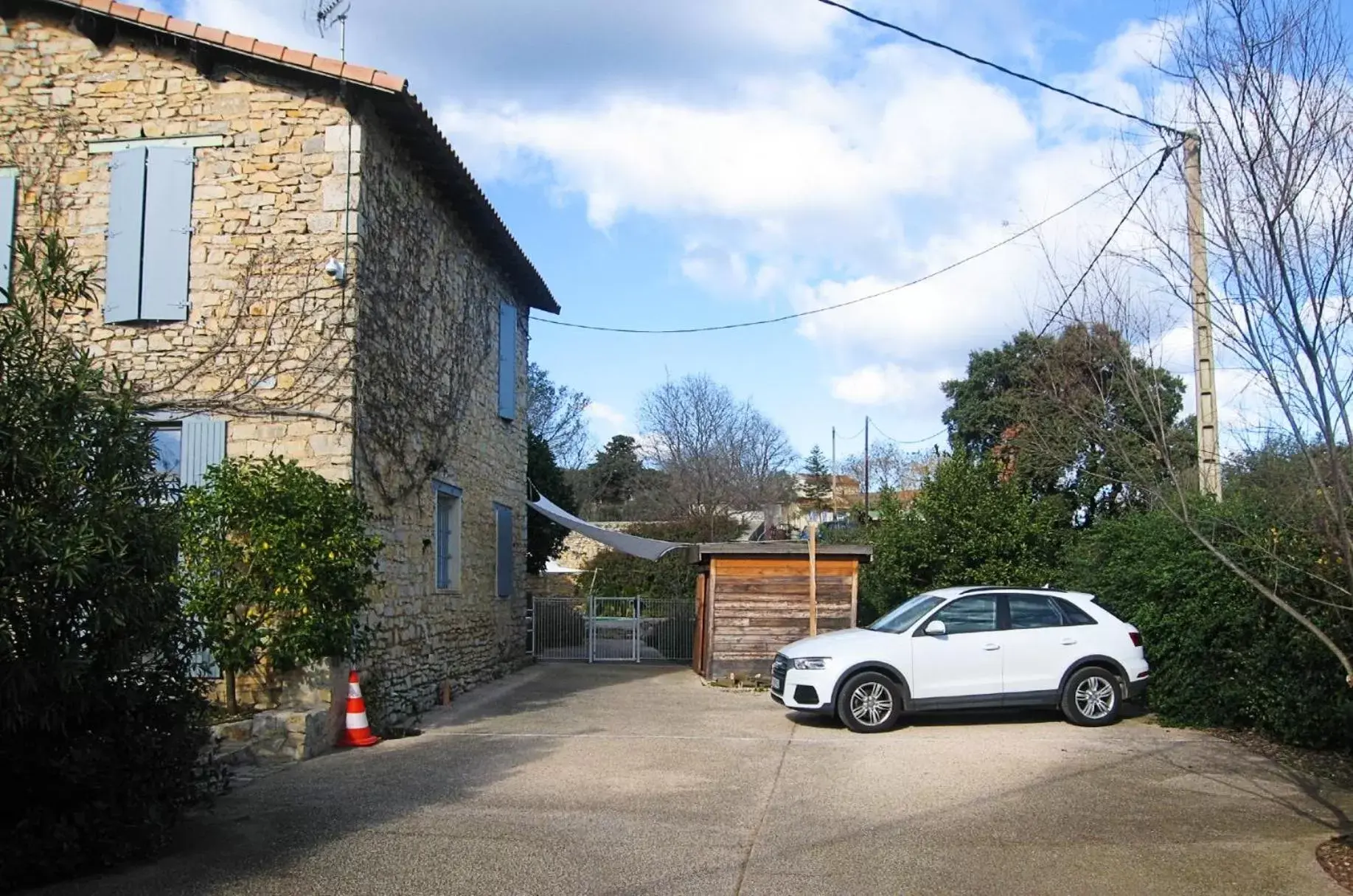 Parking, Property Building in Le Mas des Oliviers Nîmes