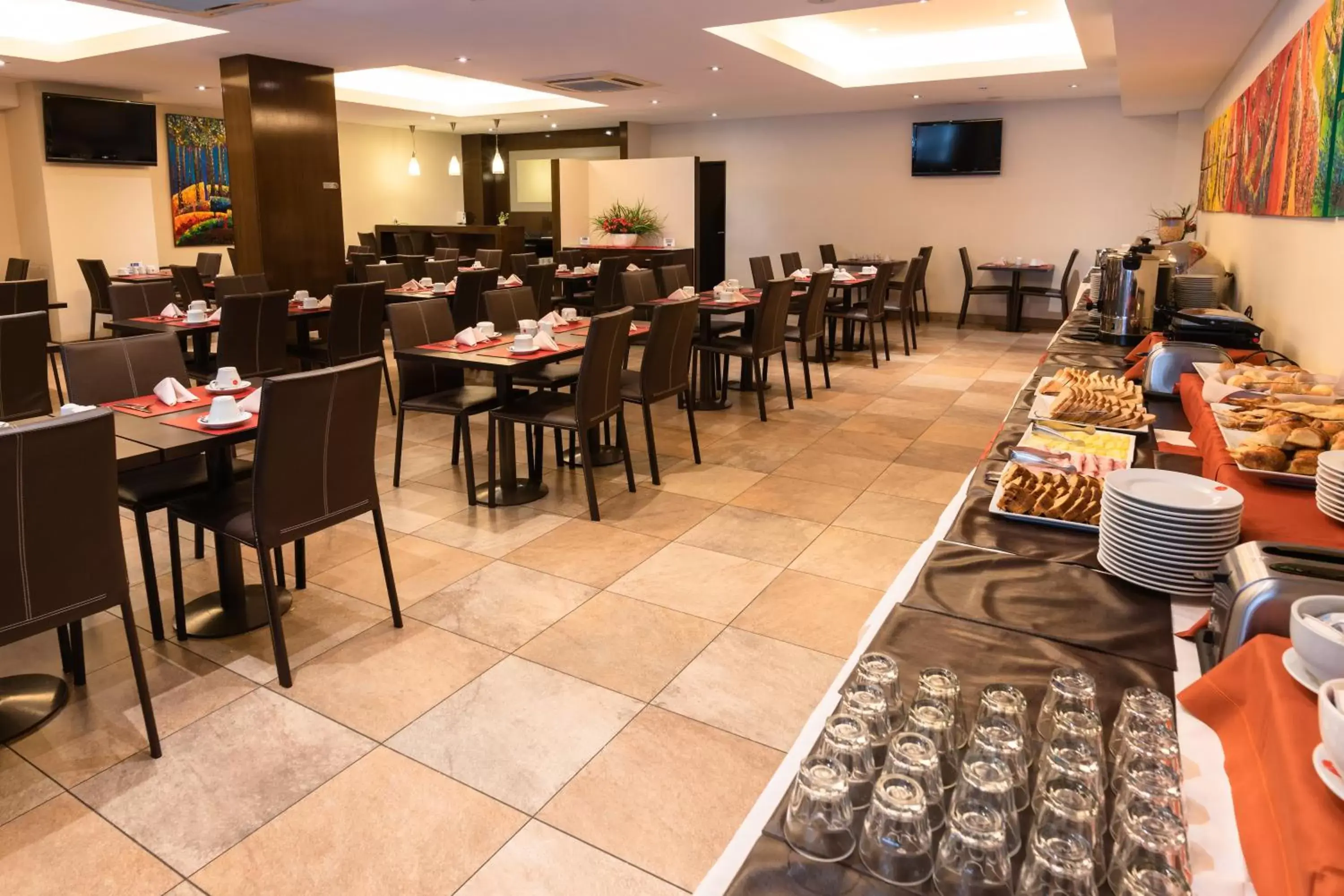 Buffet breakfast, Restaurant/Places to Eat in Icaro Suites