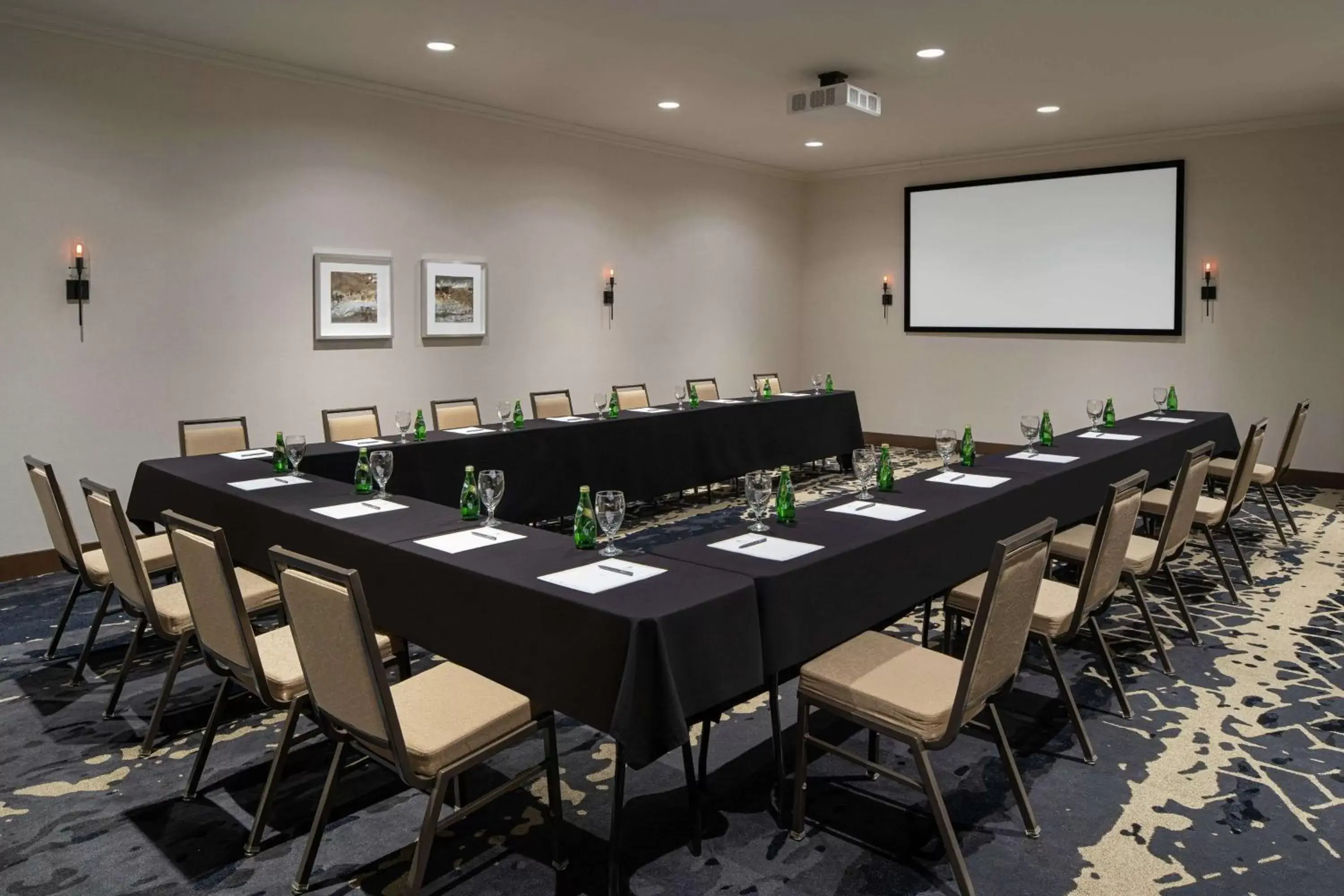 Meeting/conference room in Embassy Suites Fort Worth - Downtown