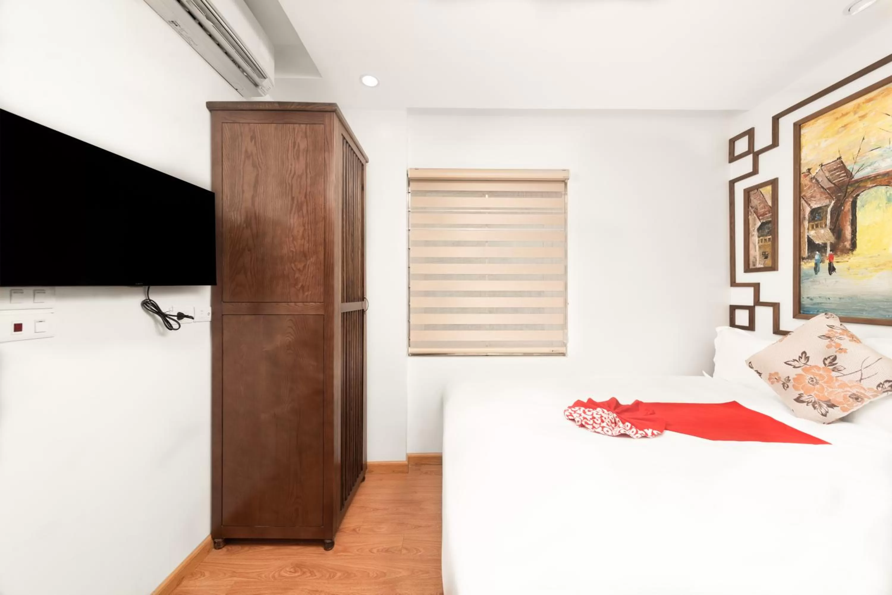 TV and multimedia, Bed in Veshia Hotel & Spa