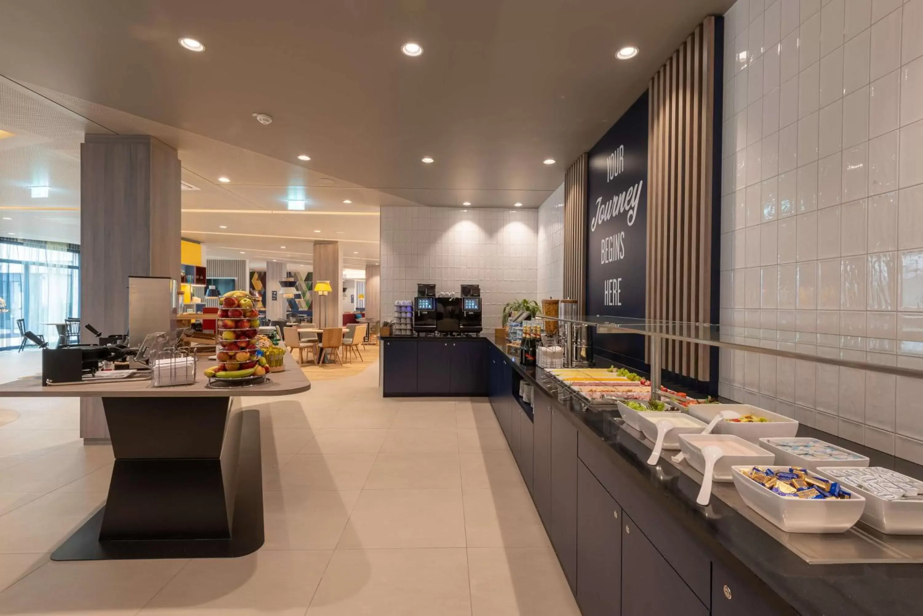 Breakfast, Restaurant/Places to Eat in Hampton By Hilton Munich City North