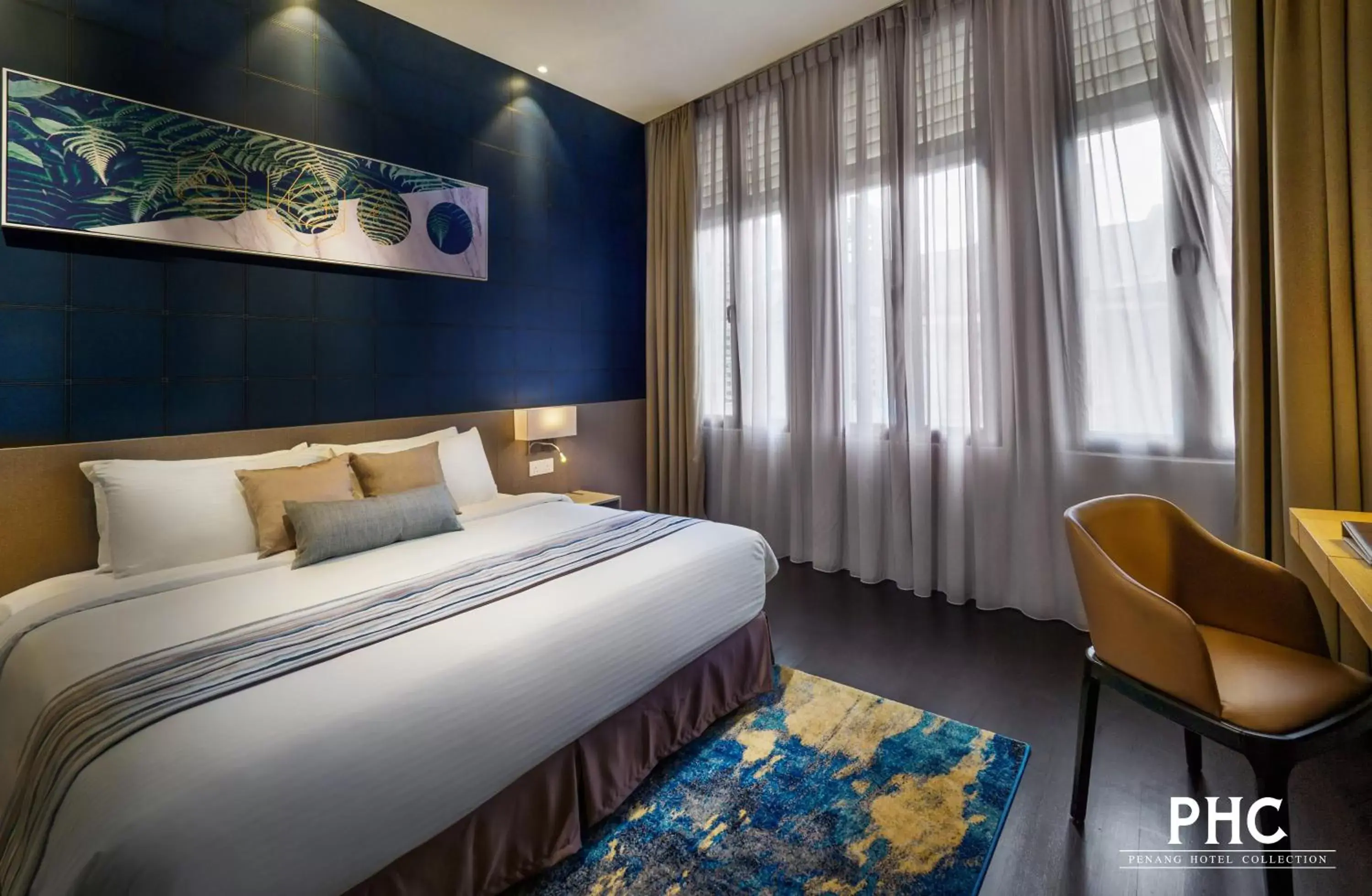 Bedroom, Bed in Ropewalk Piazza Hotel by PHC
