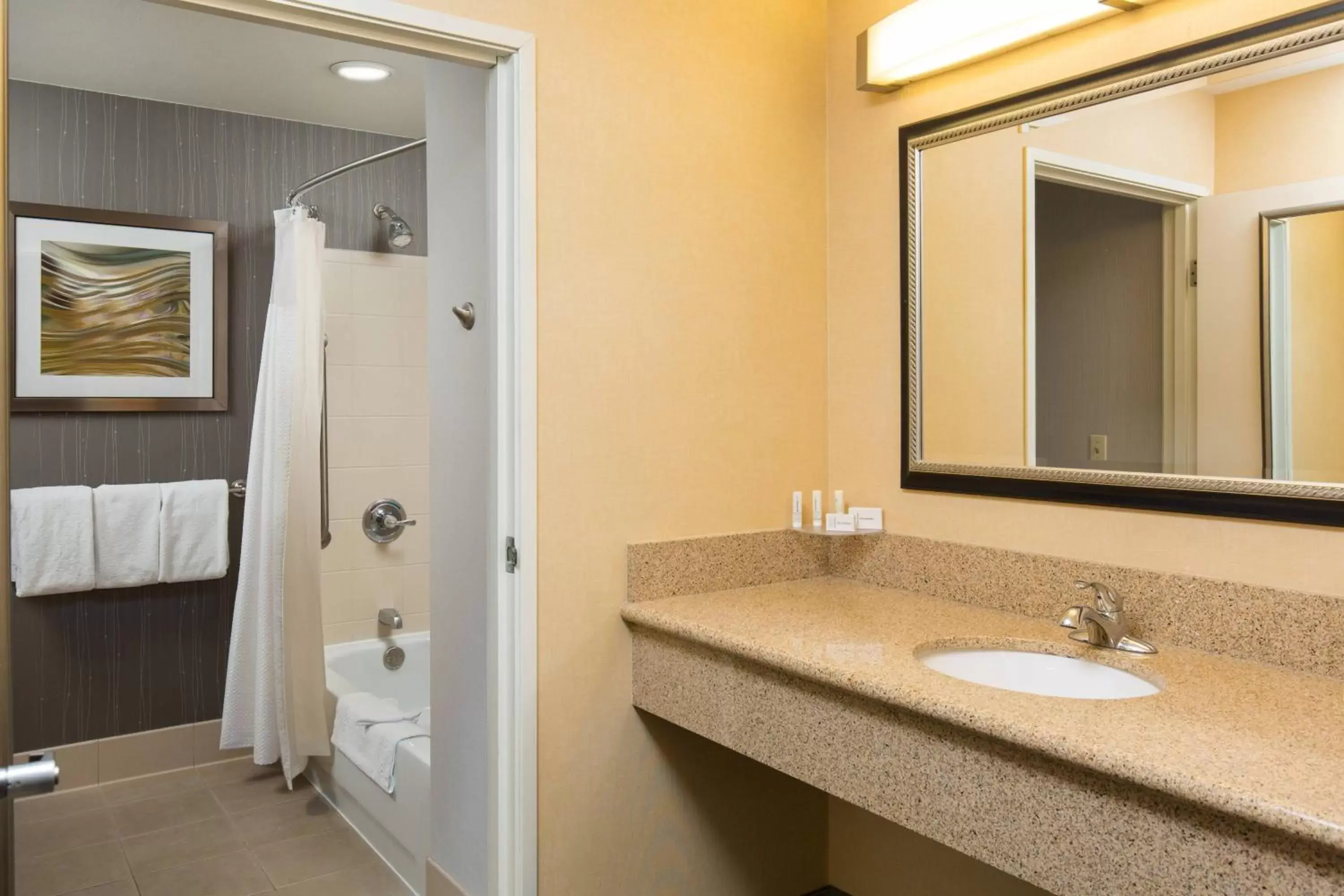 Bathroom in Courtyard by Marriott Rancho Cucamonga