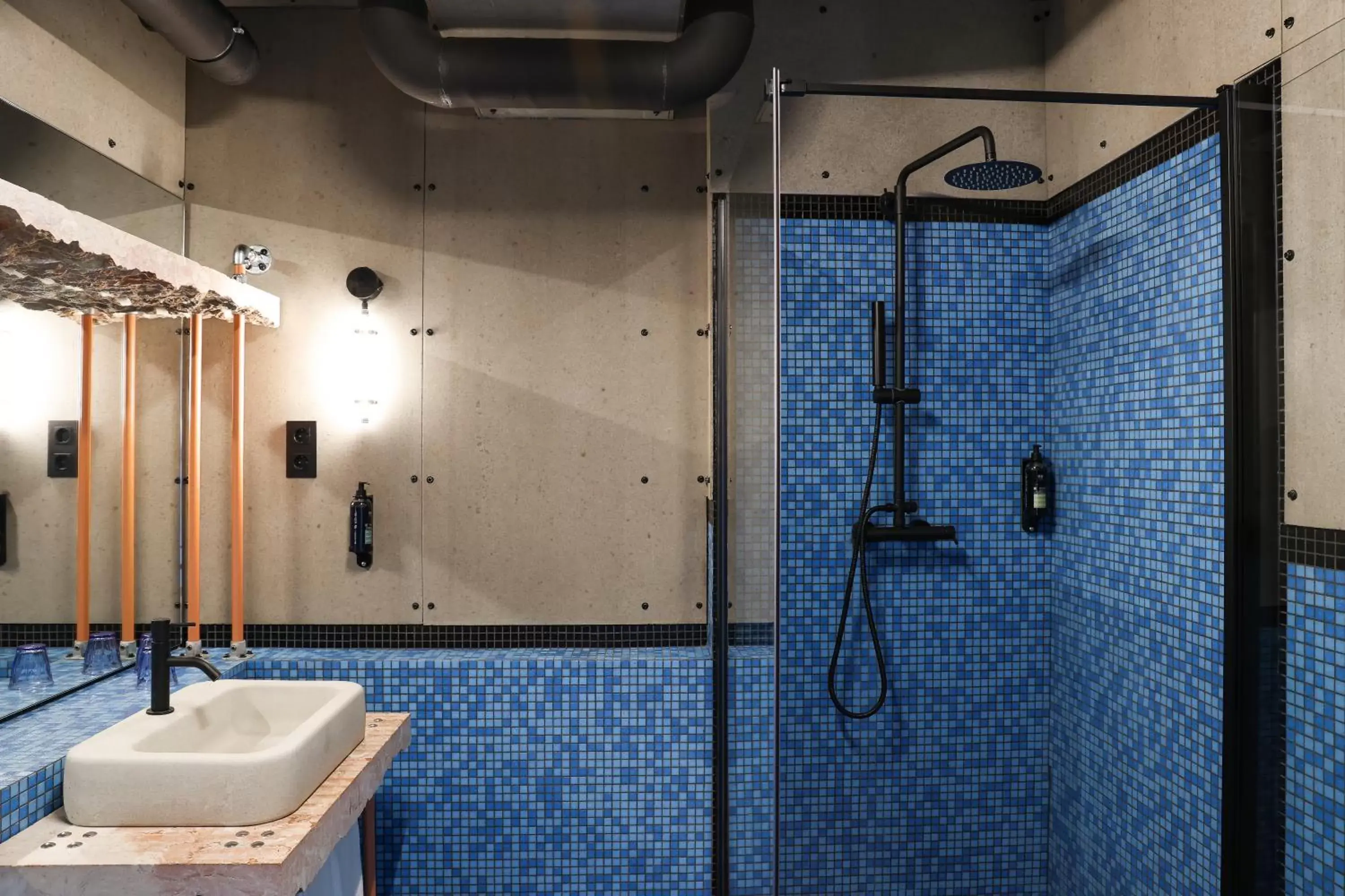Shower, Bathroom in JAM Lisbon