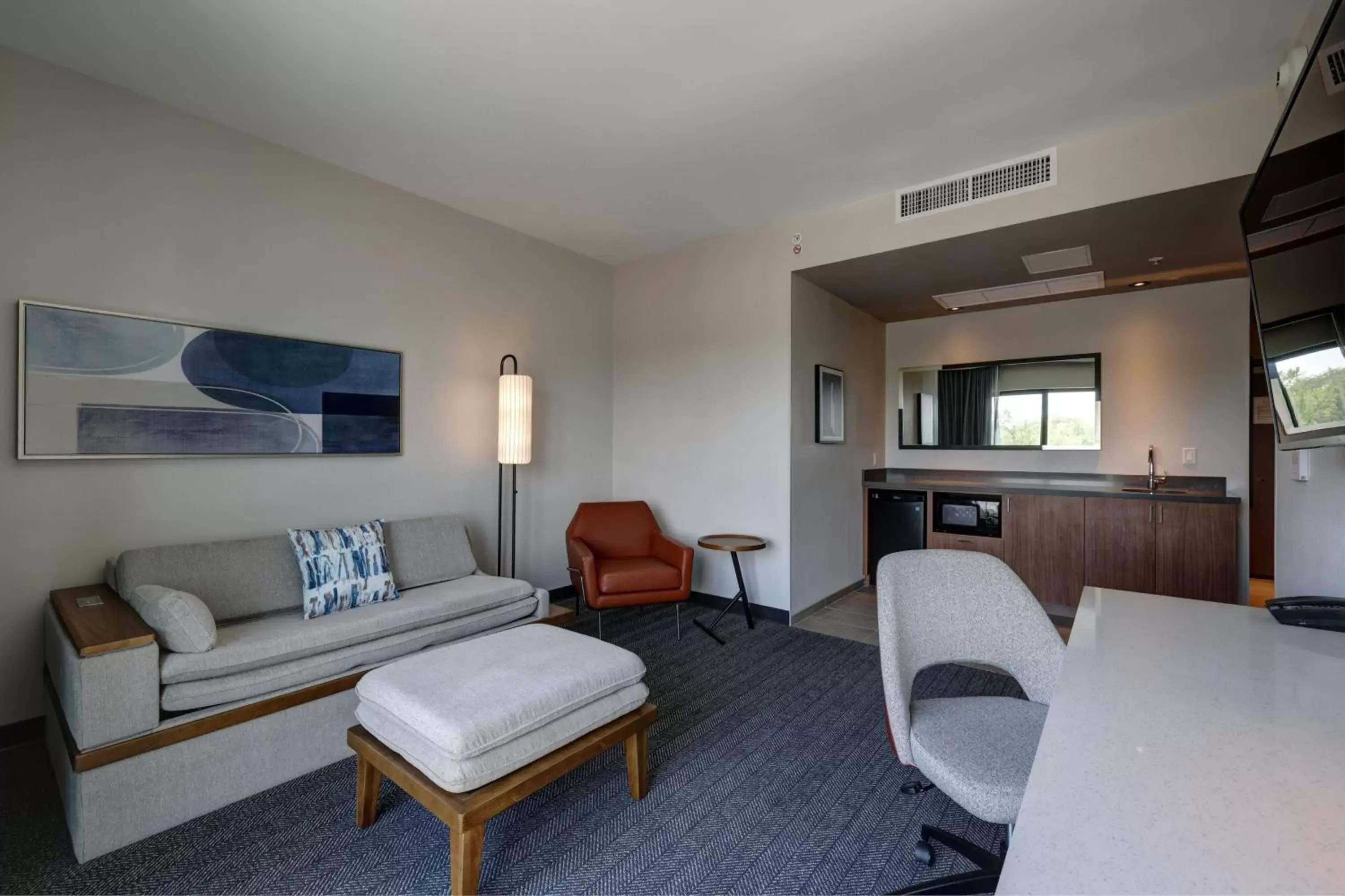 Living room, Seating Area in Courtyard by Marriott Iowa City University Heights