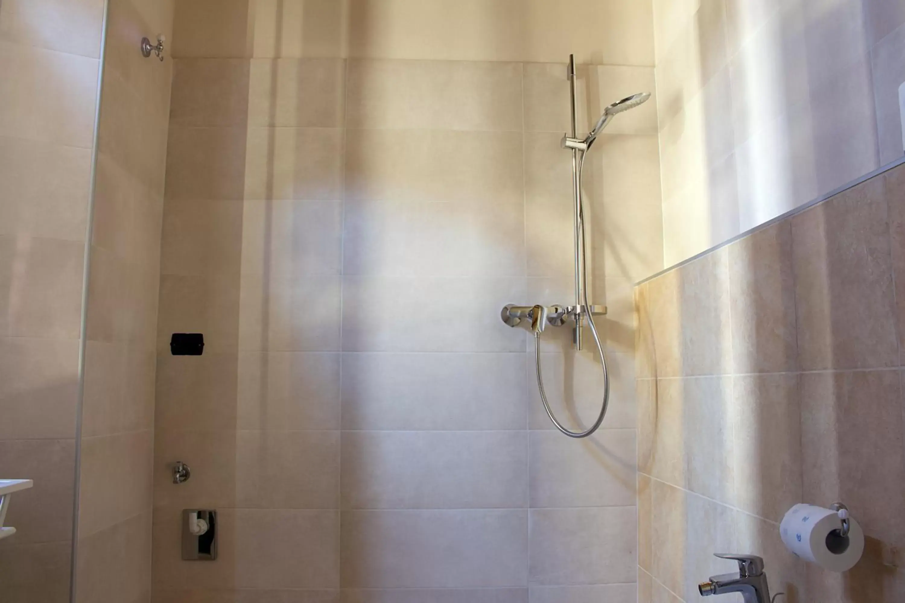 Shower, Bathroom in La Casa Sul Sasso