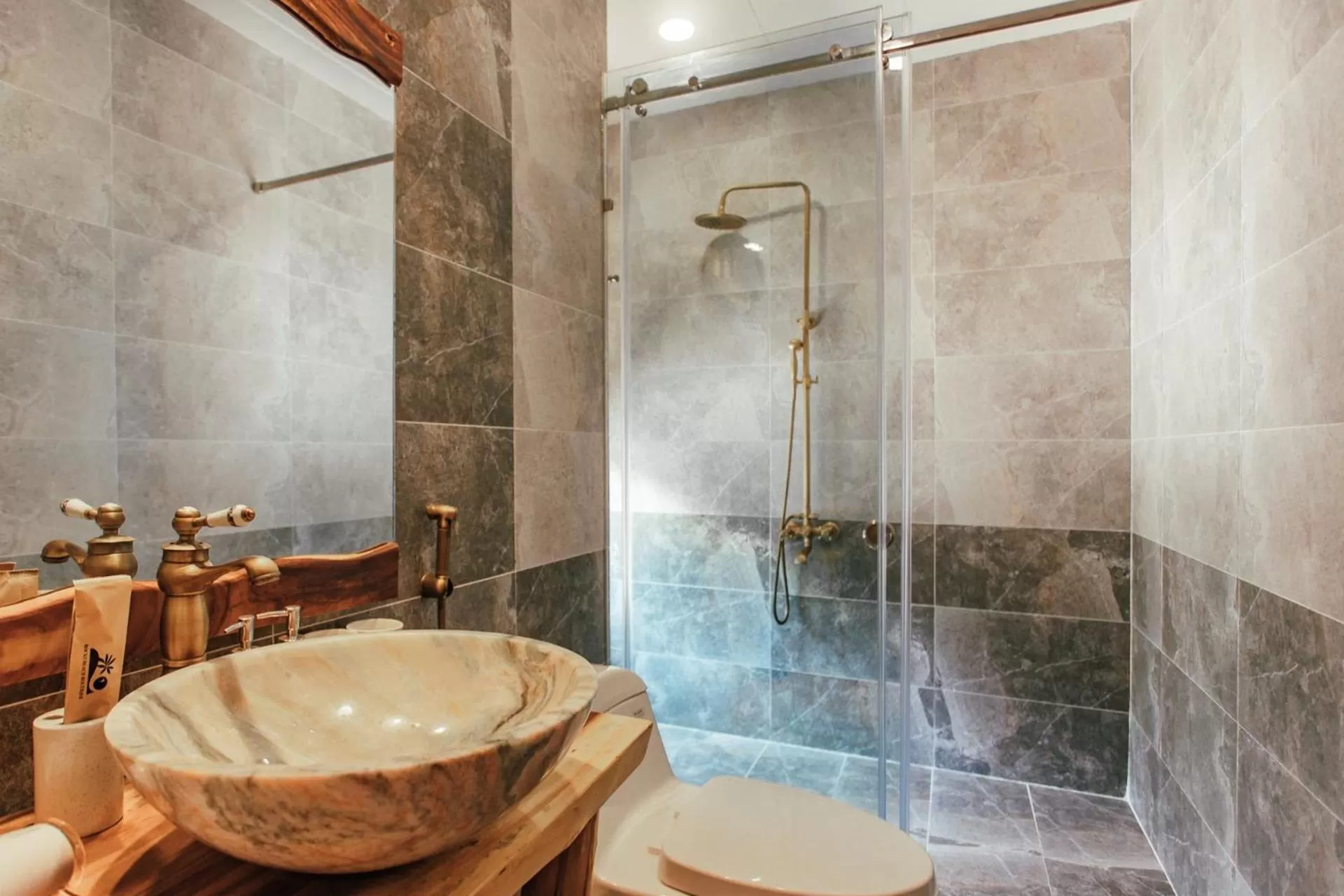 Bathroom in Rocks Beach Boutique