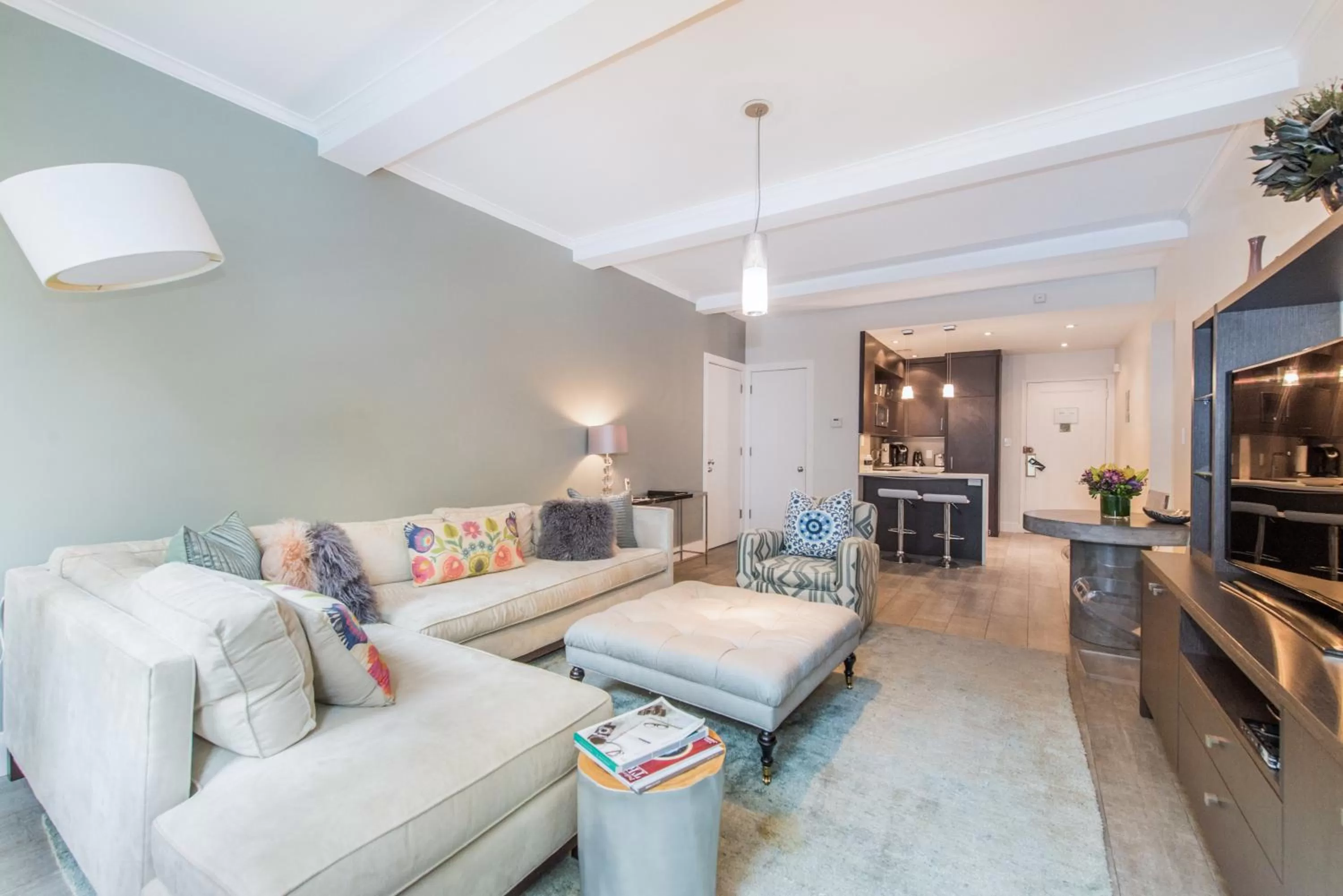 Living room in Lombardy Hotel