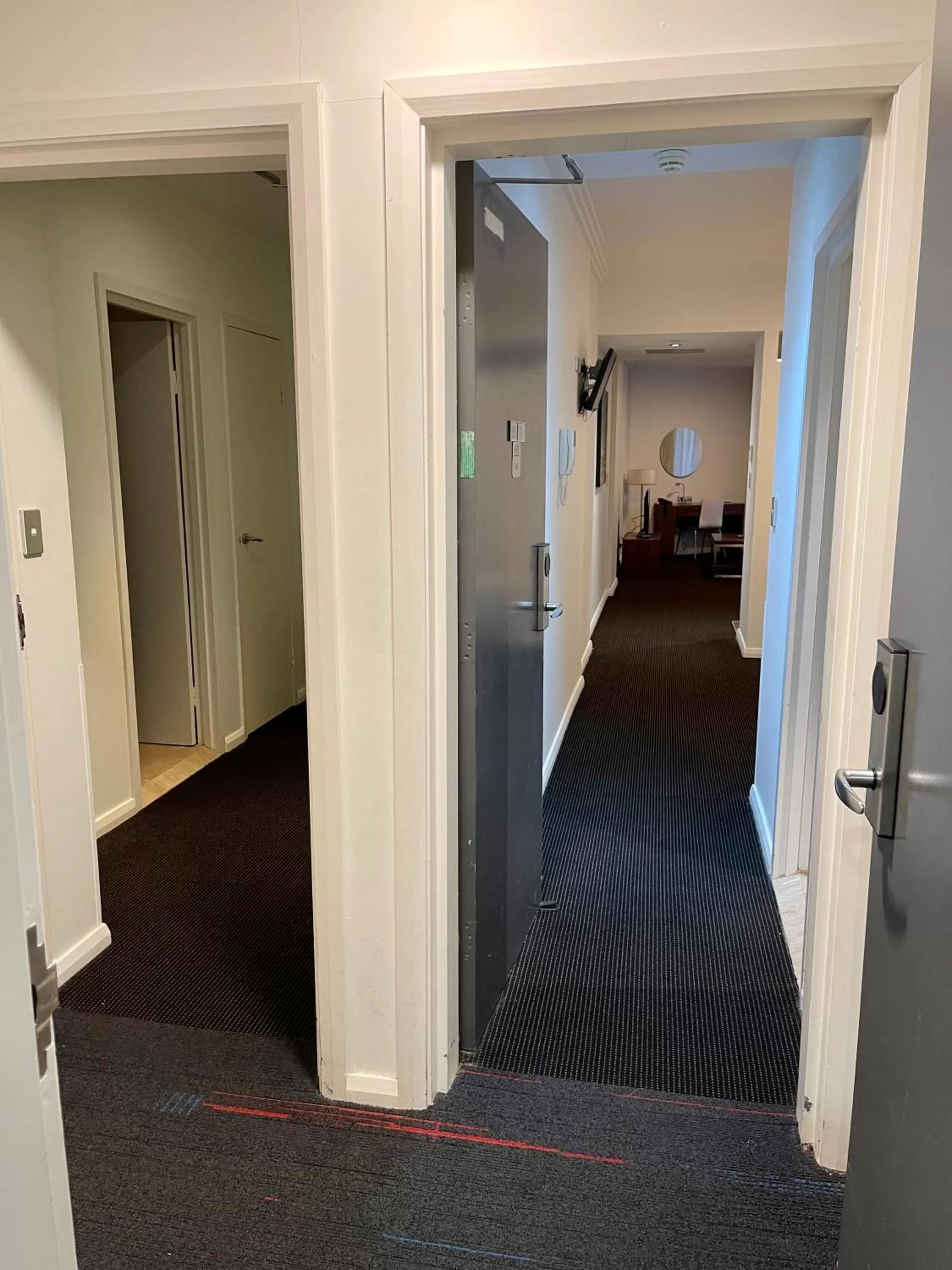 Facade/entrance in APX World Square