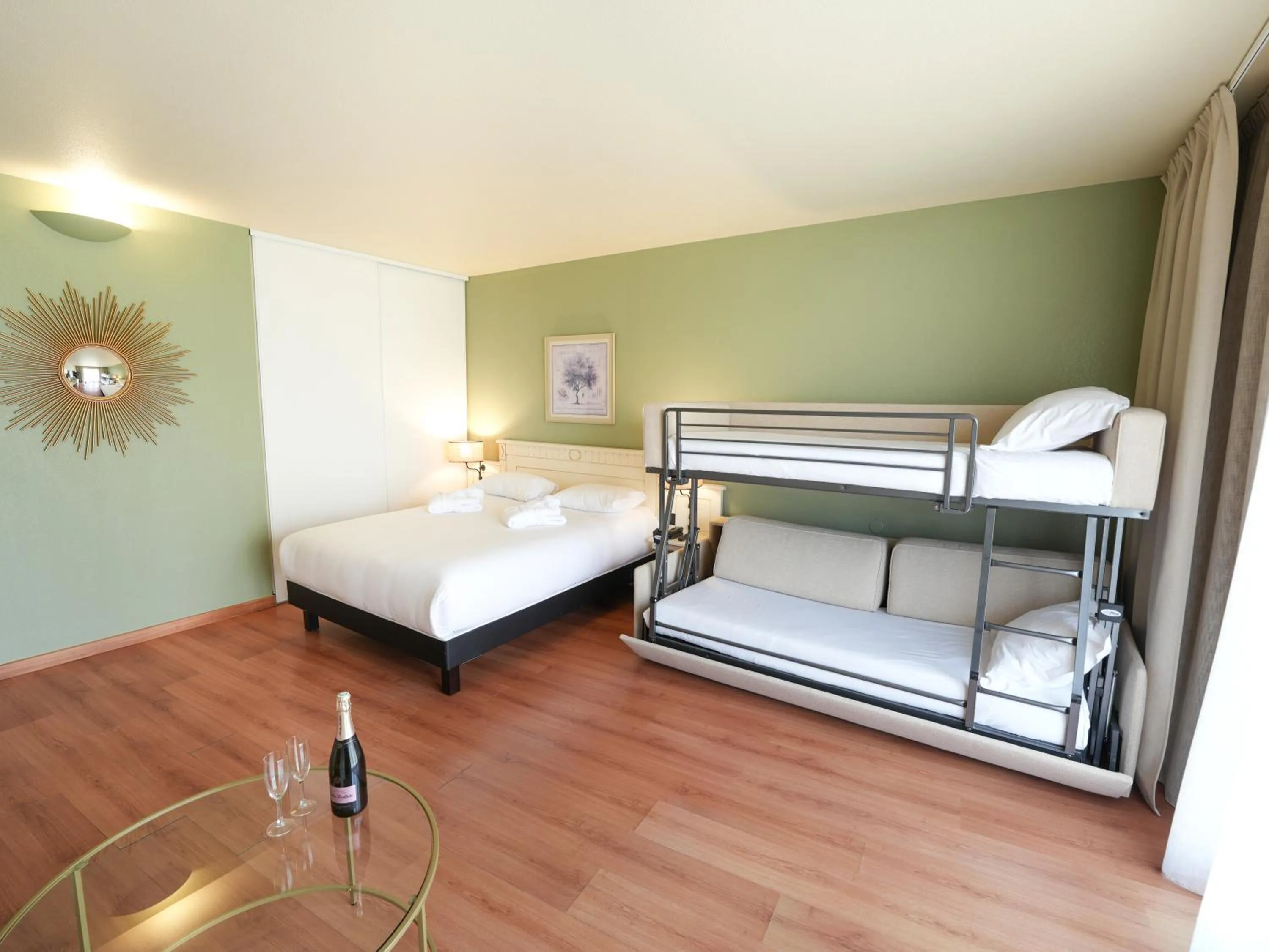 bunk bed, Bed in Hôtel Mount Venturi - Aix-En-Provence Sainte-Victoire - Bar & Restaurant & Padel