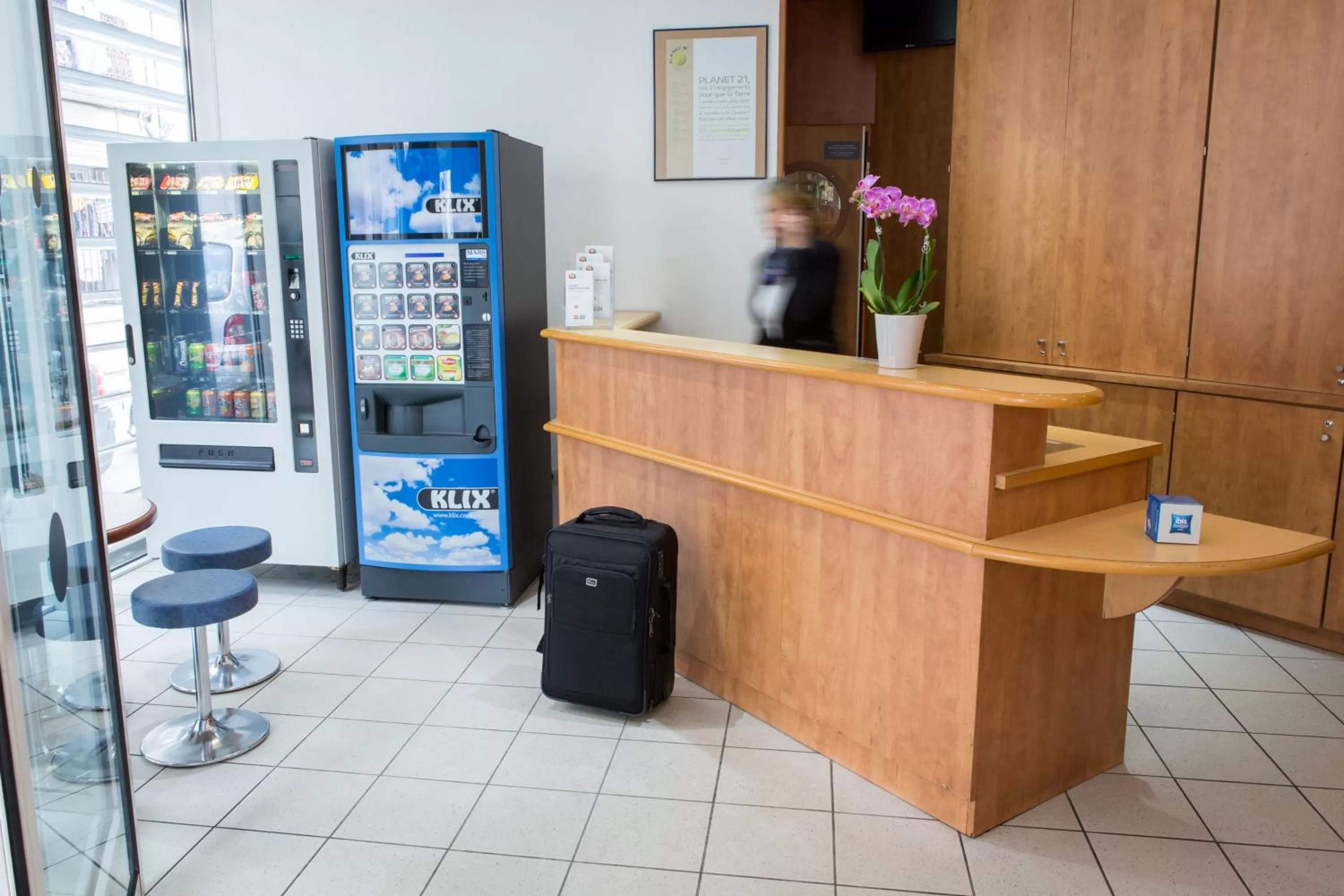 Lobby or reception in ibis budget Béziers Centre Palais Congres