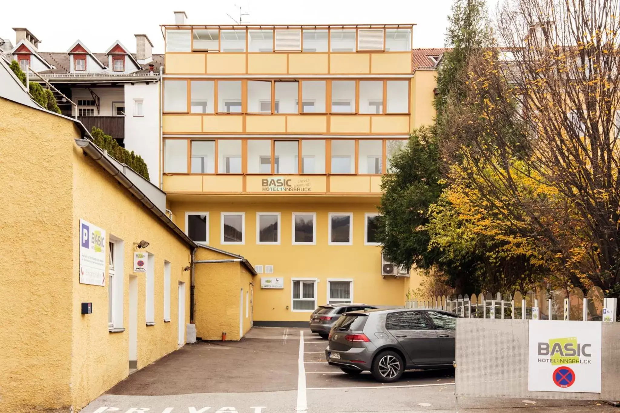 Patio, Property Building in Basic Hotel Innsbruck
