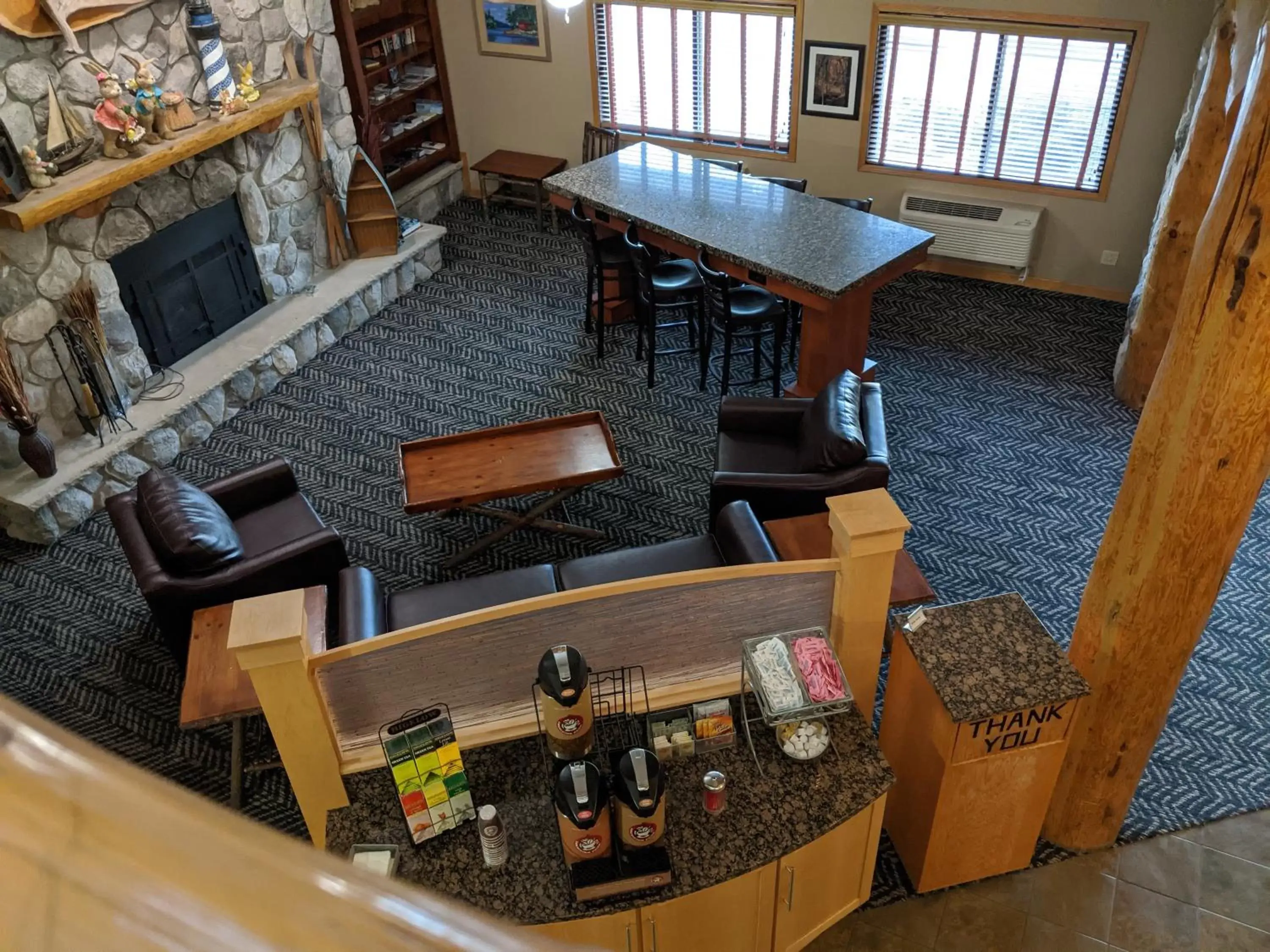 Lobby or reception, Lounge/Bar in AmericInn by Wyndham Two Harbors Near Lake Superior