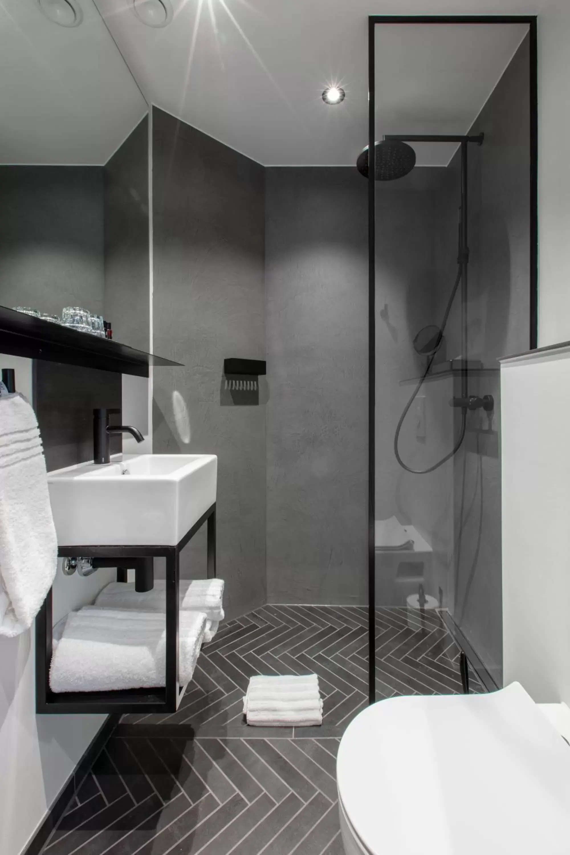 Bathroom in The Huxley Copenhagen, BW Premier Collection