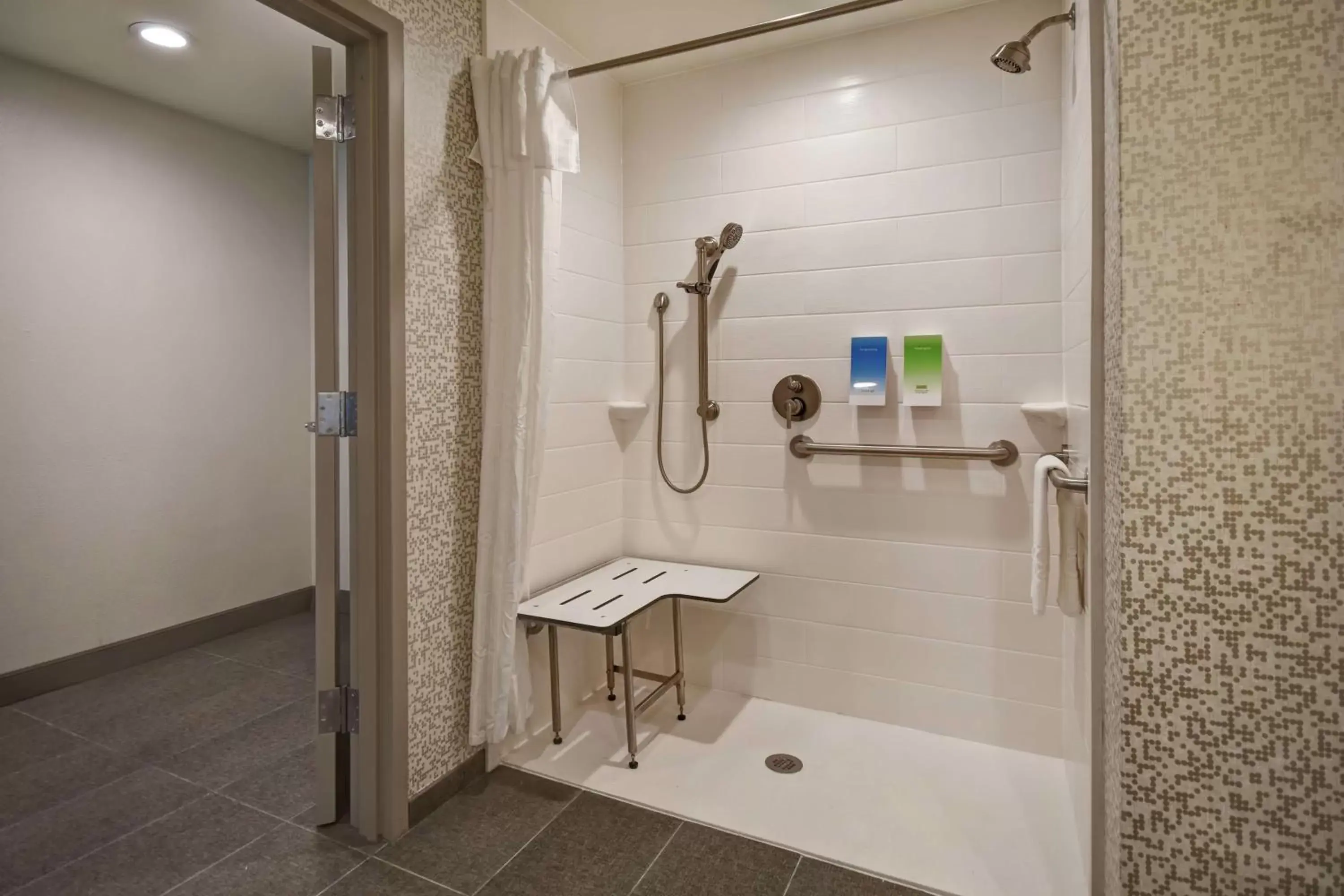 Bathroom in Home2 Suites By Hilton Birmingham/Fultondale, Al