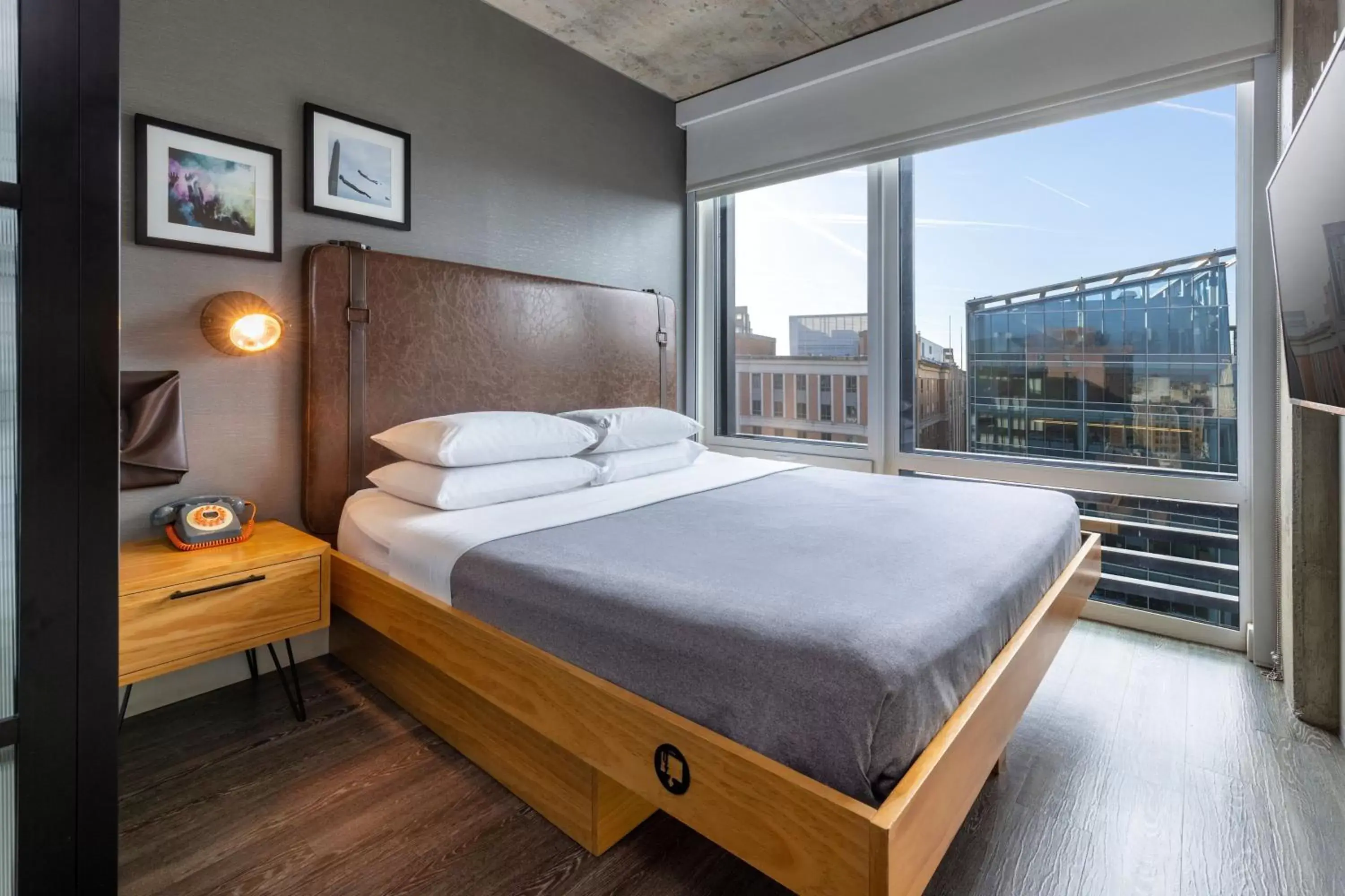 Photo of the whole room, Bed in Moxy Washington, DC Downtown