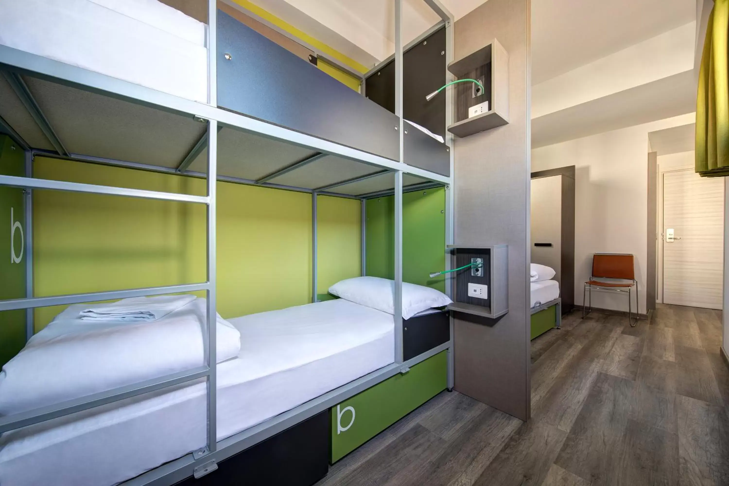 Bunk Bed in Female Dormitory Room   in The RomeHello