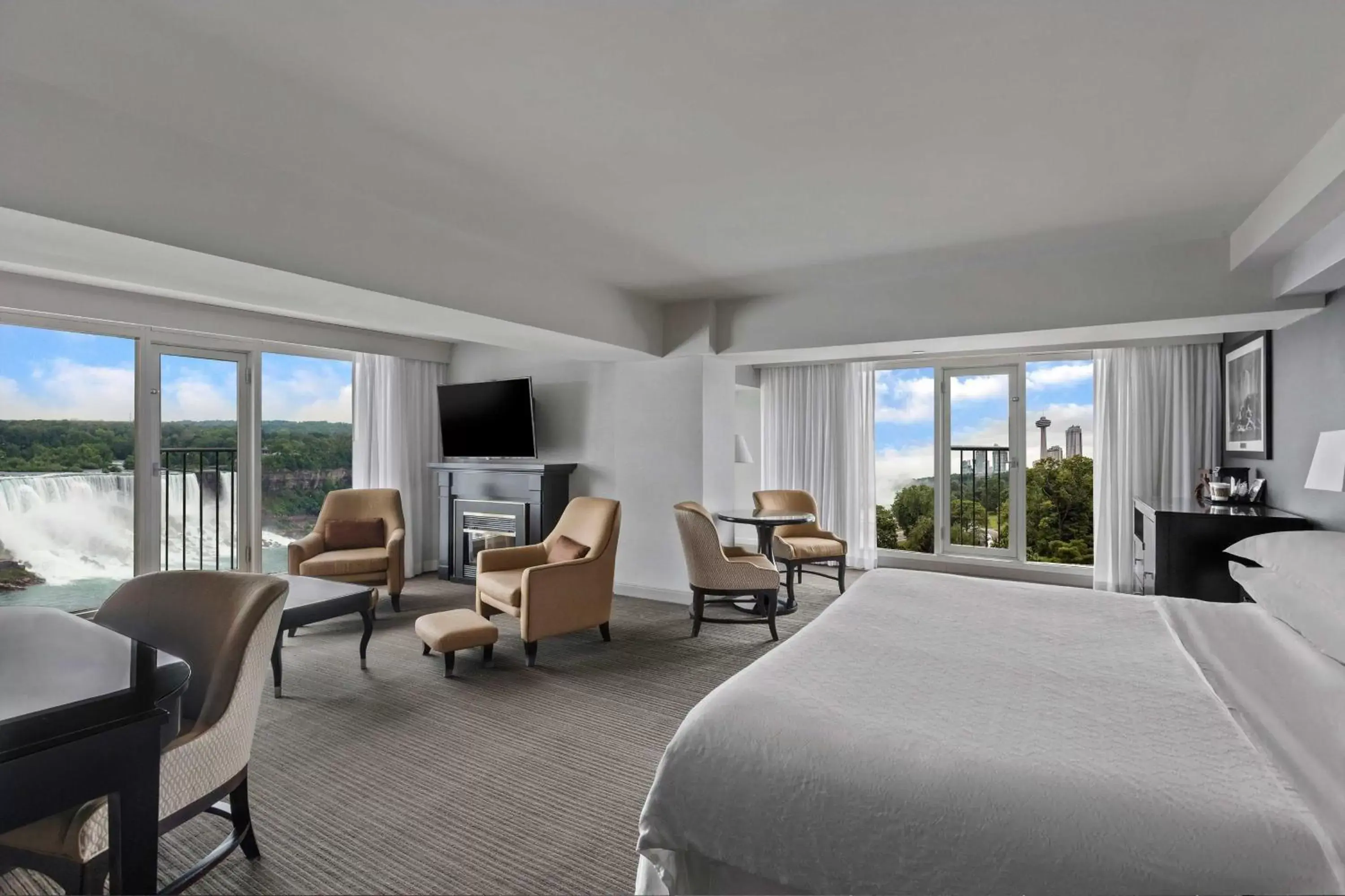 Bedroom in Sheraton Fallsview Hotel