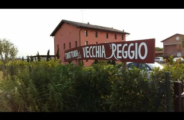 Property Building in Hotel La Vecchia Reggio