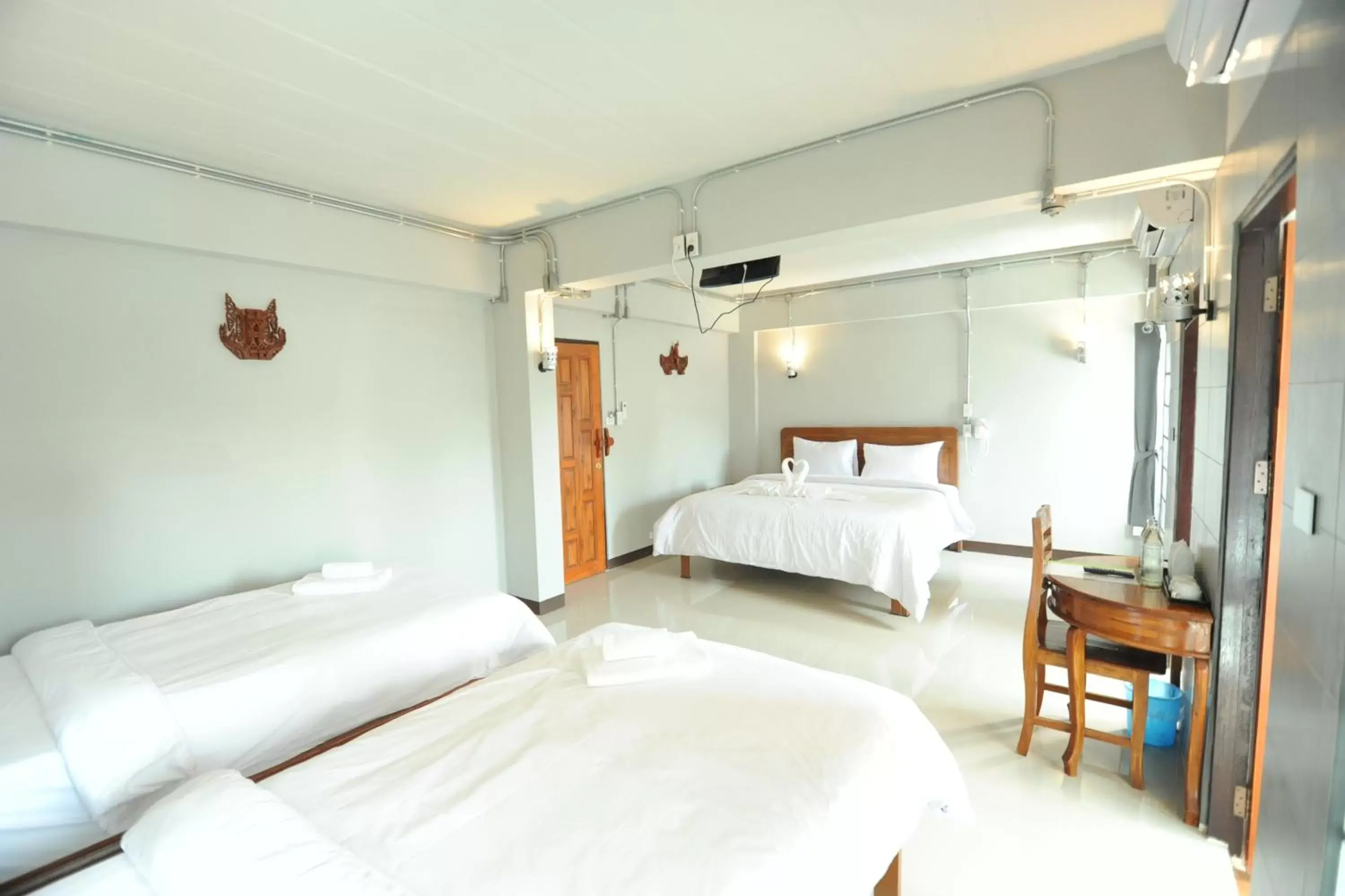 Bedroom, Bed in Nanya Hotel Chiang Mai